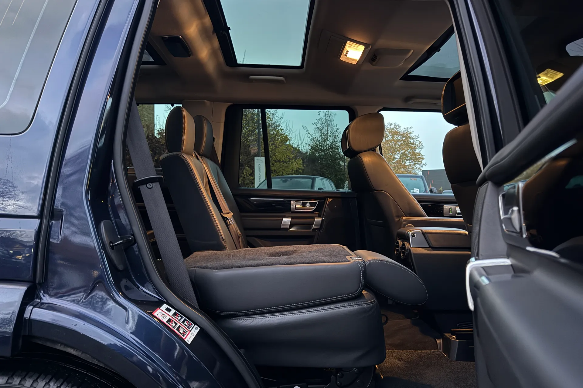 LAND ROVER DISCOVERY thumbnail image number 44