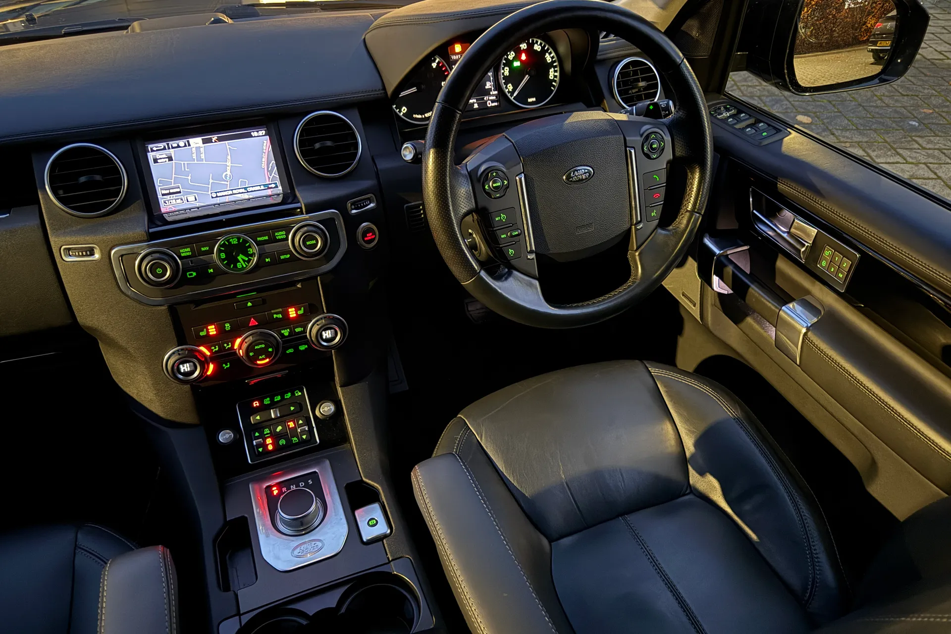 LAND ROVER DISCOVERY thumbnail image number 24