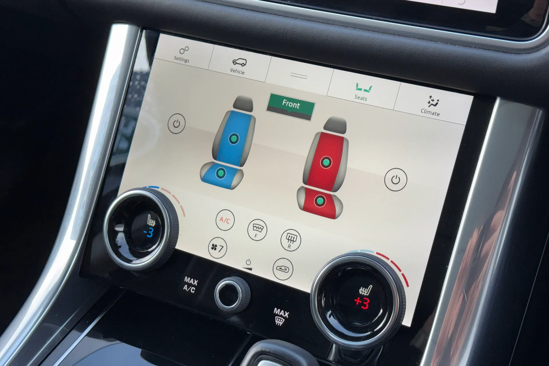 LAND ROVER RANGE ROVER SPORT thumbnail image number 17