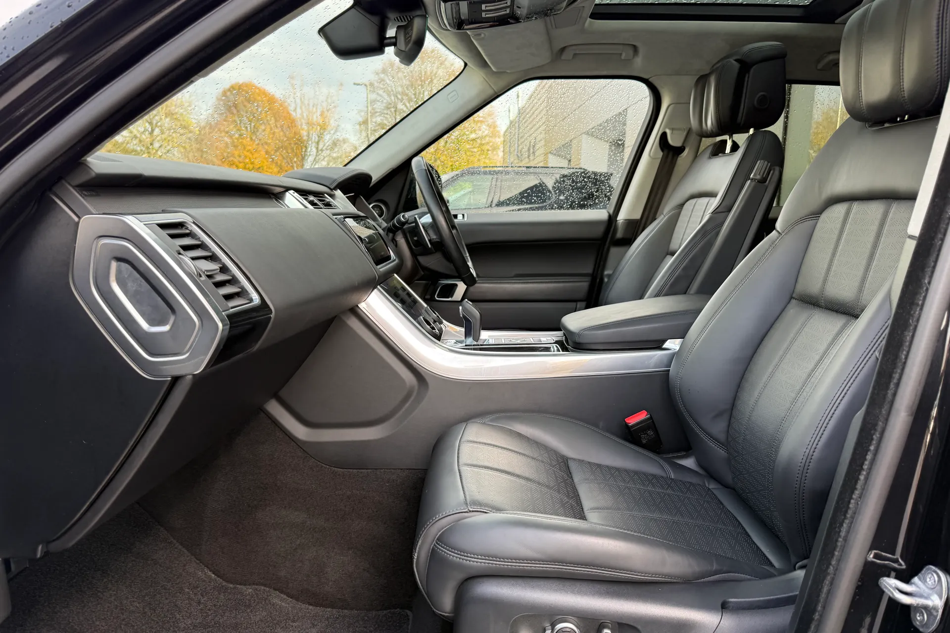 LAND ROVER RANGE ROVER SPORT thumbnail image number 10