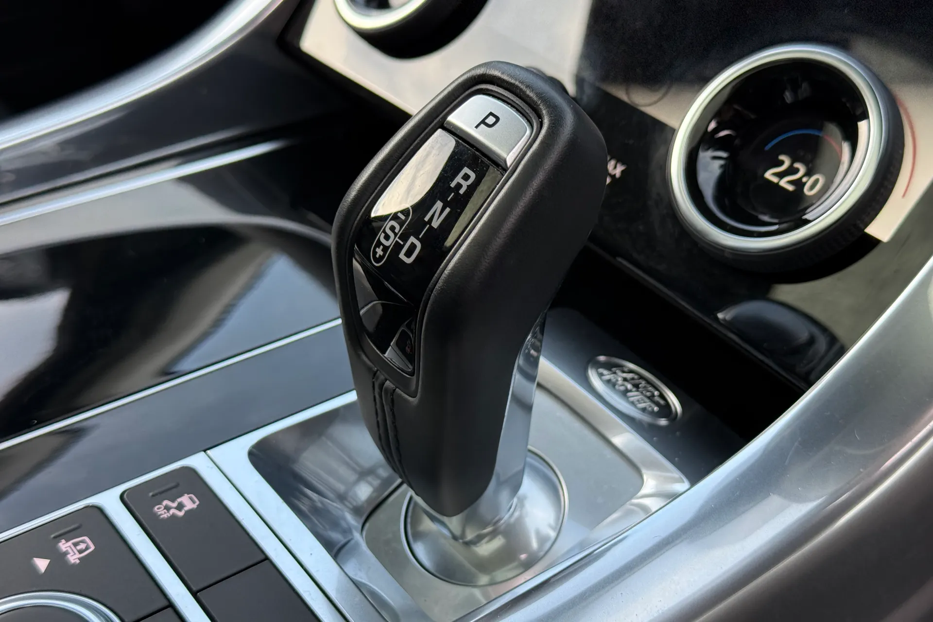 LAND ROVER RANGE ROVER SPORT thumbnail image number 20