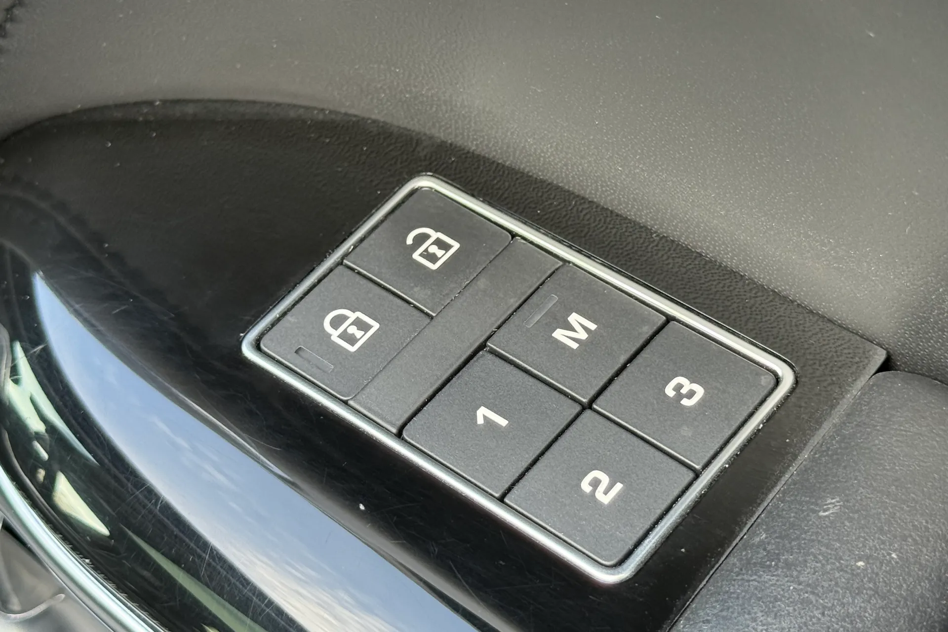 LAND ROVER RANGE ROVER SPORT thumbnail image number 51