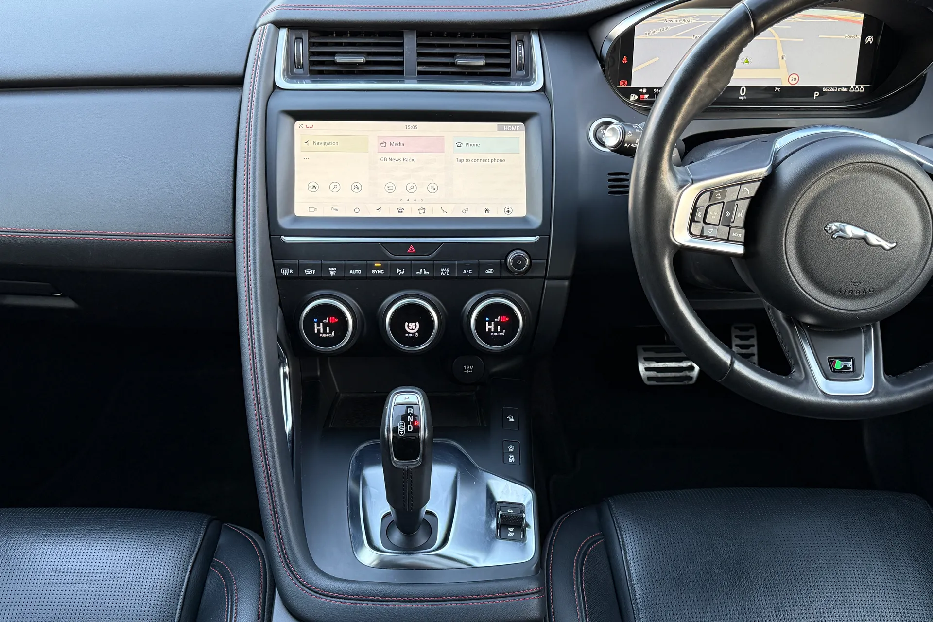 Jaguar E-PACE thumbnail image number 25