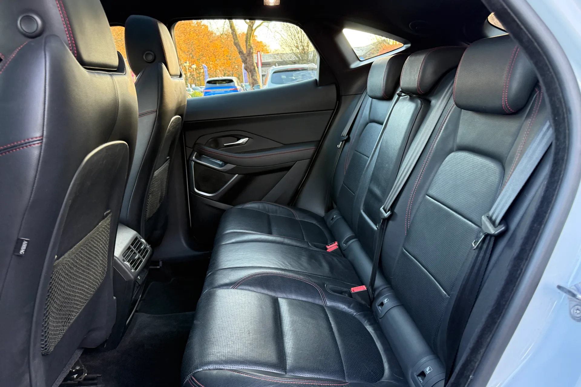 Jaguar E-PACE thumbnail image number 43