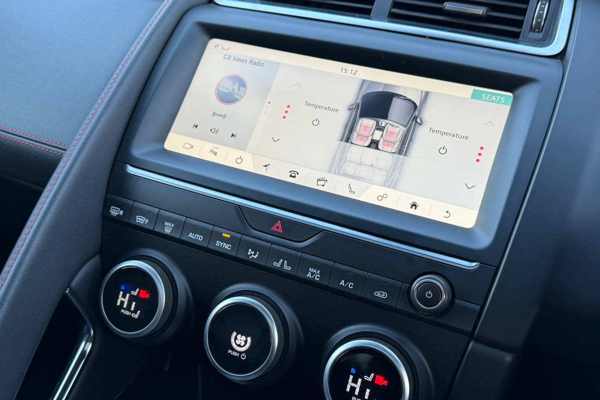 Jaguar E-PACE thumbnail image number 49