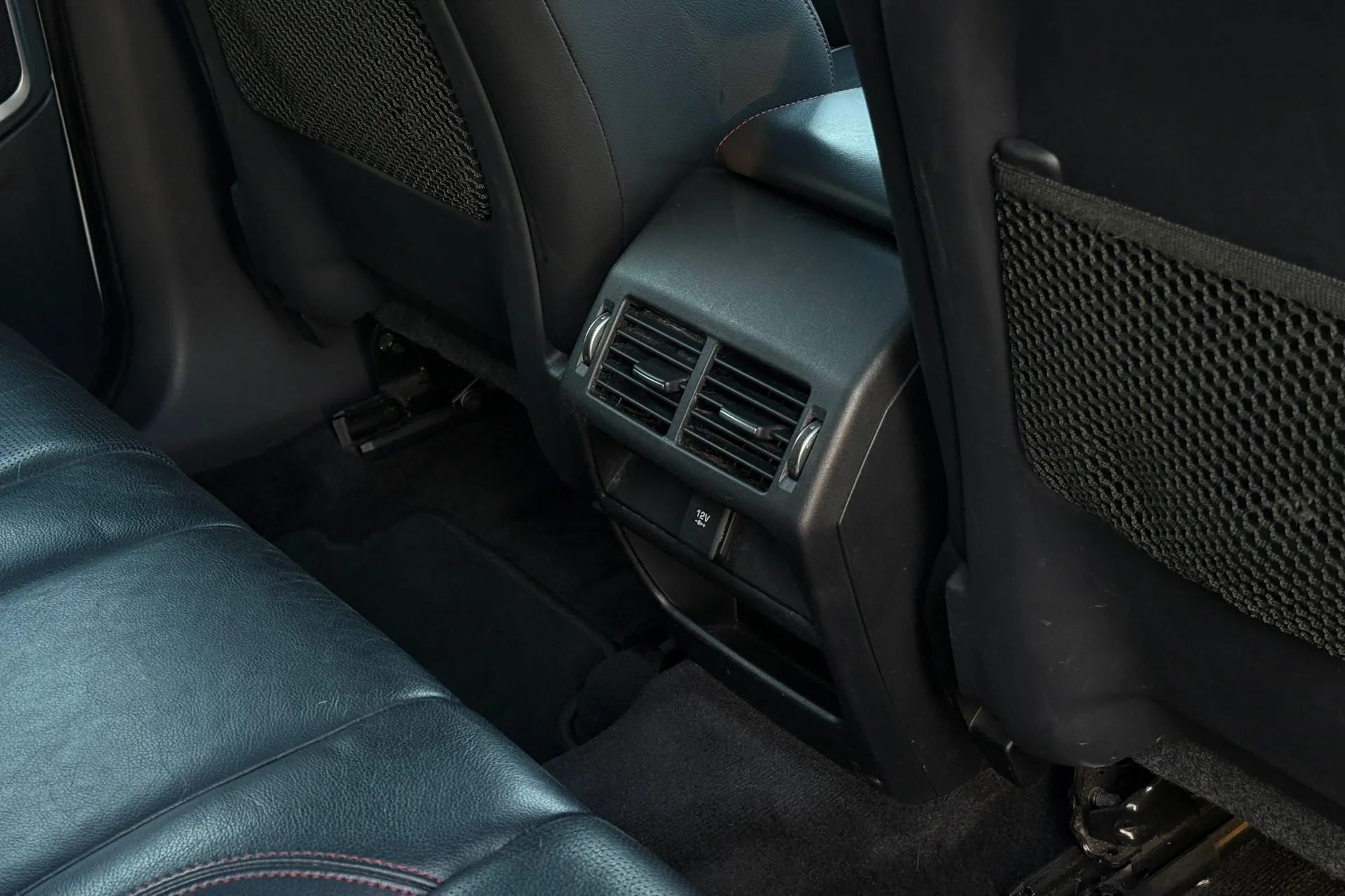 Jaguar E-PACE thumbnail image number 33