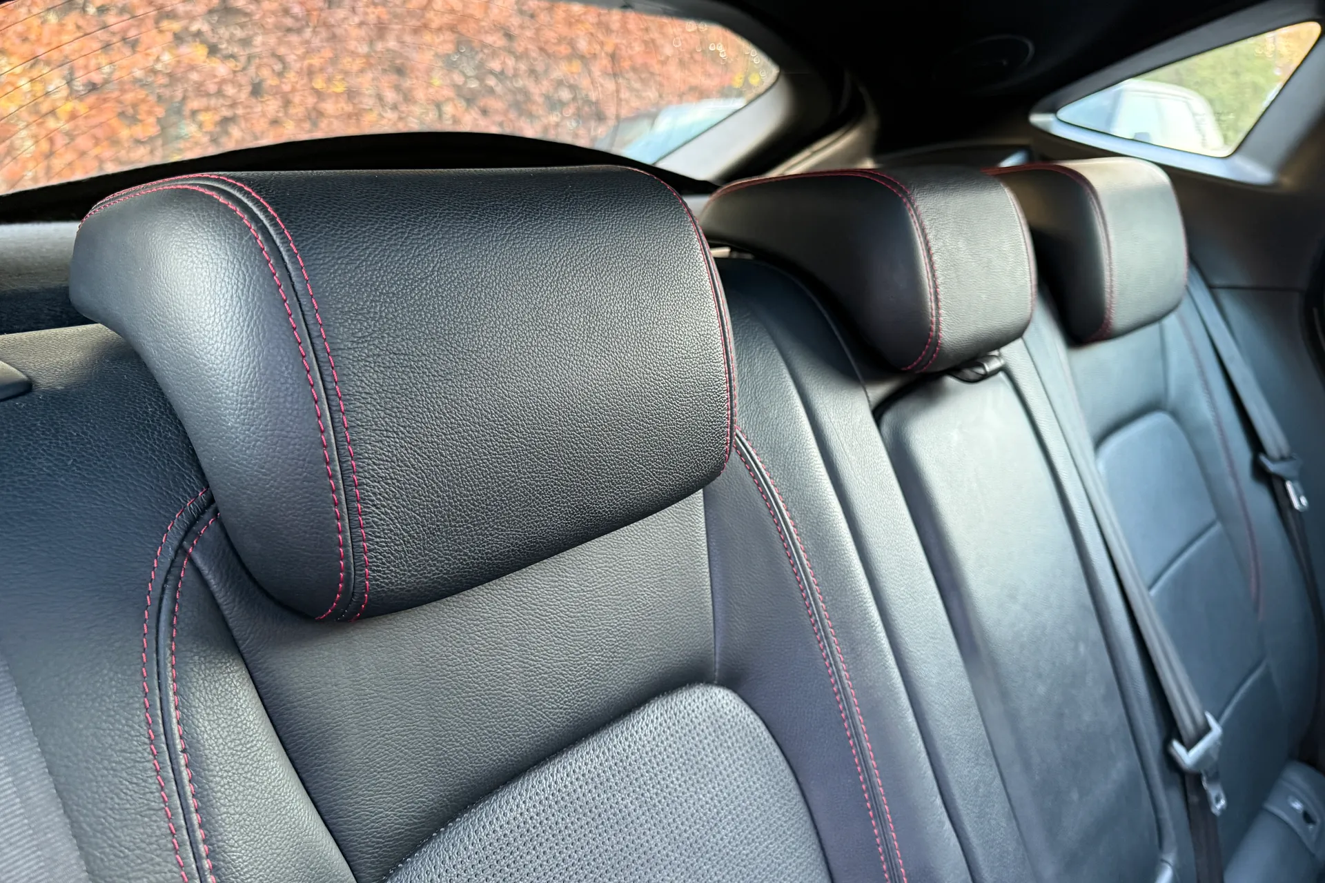 Jaguar E-PACE thumbnail image number 30