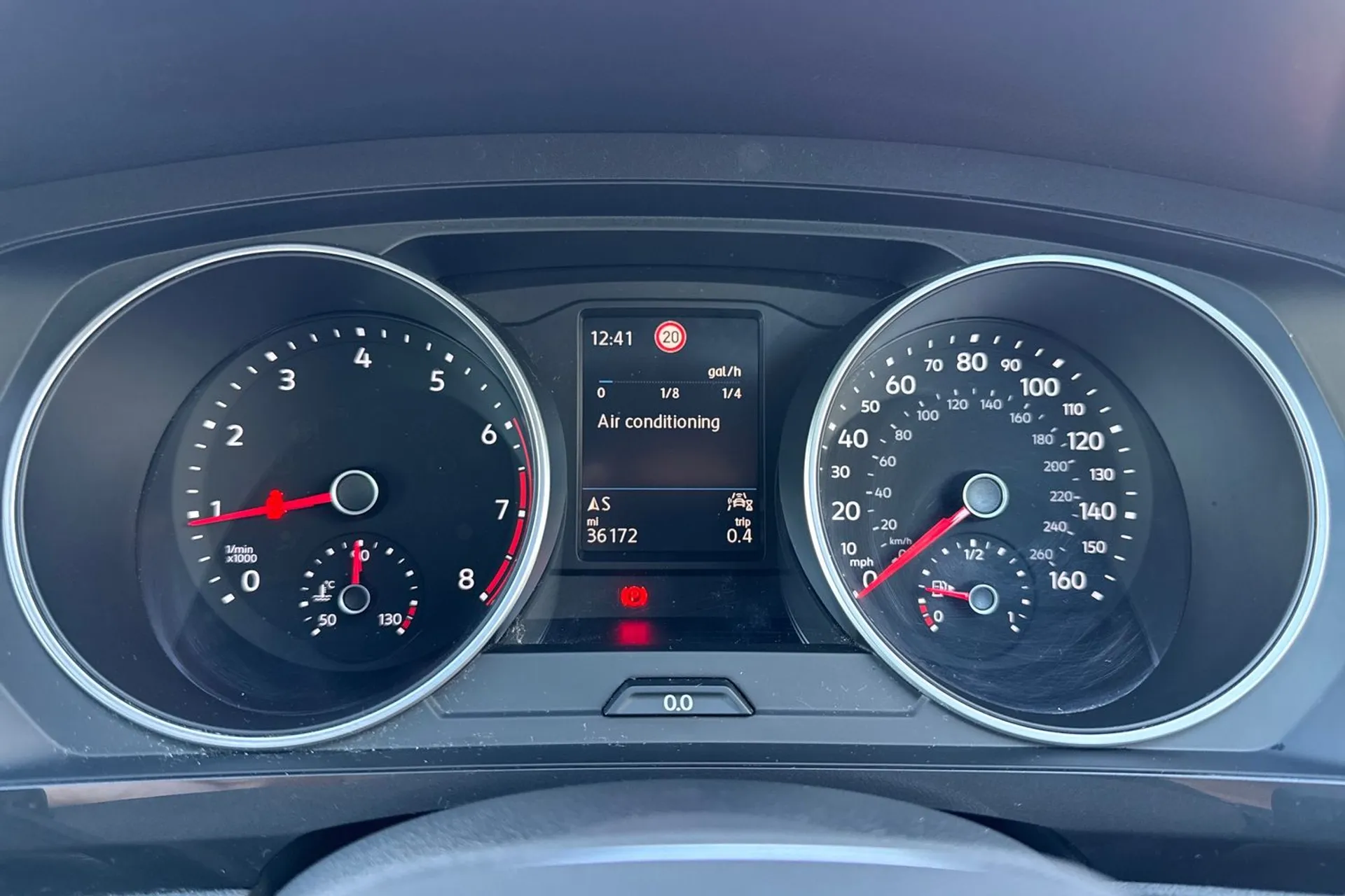 VOLKSWAGEN TIGUAN thumbnail image number 44