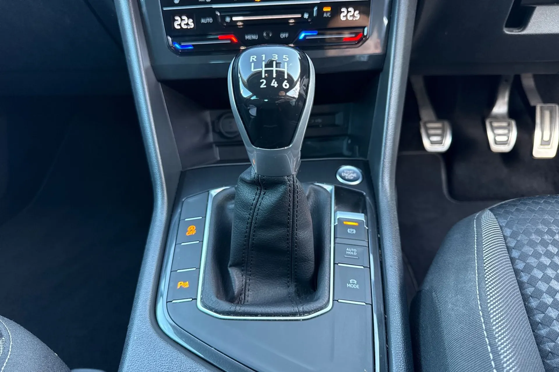 VOLKSWAGEN TIGUAN thumbnail image number 30