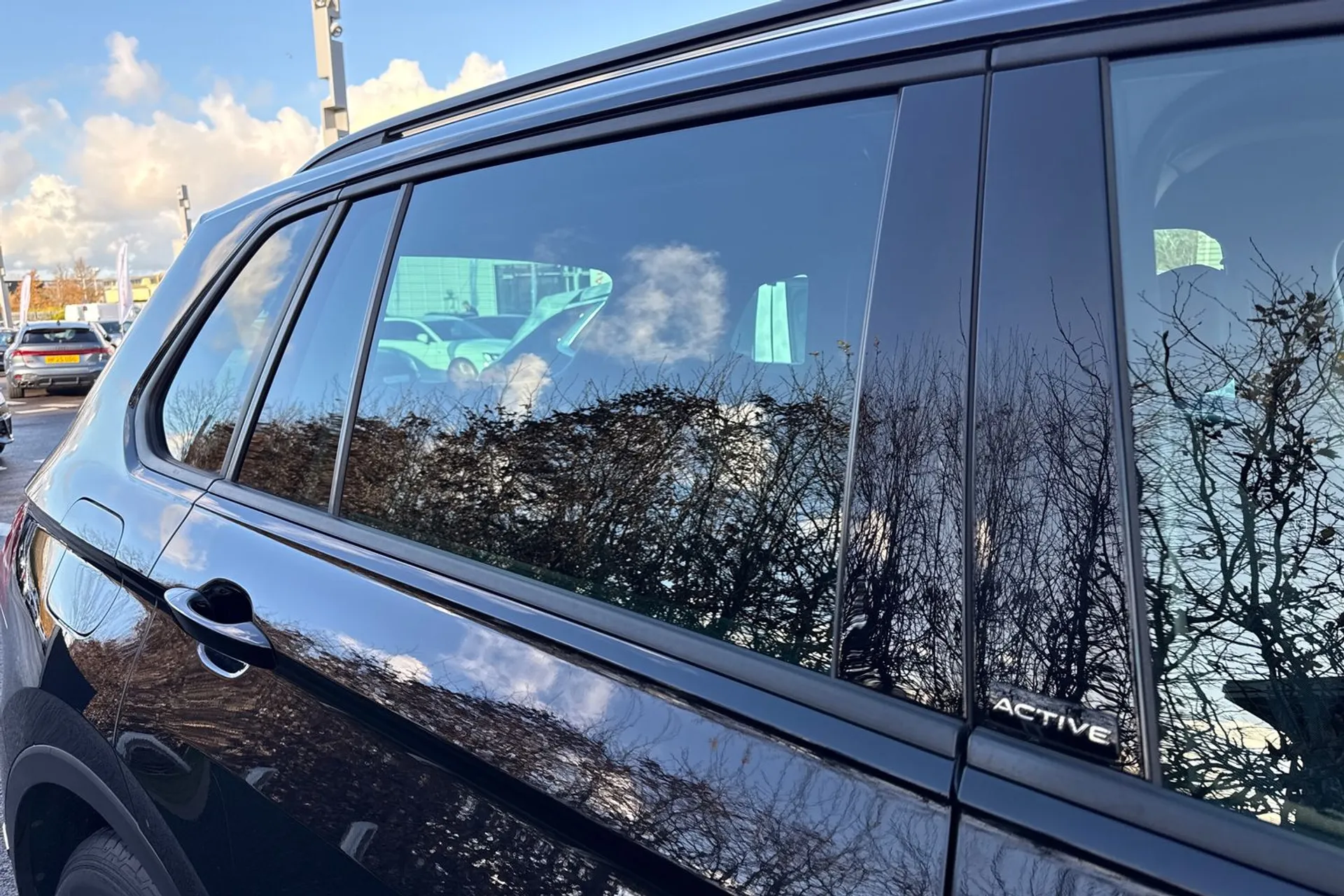 VOLKSWAGEN TIGUAN thumbnail image number 13