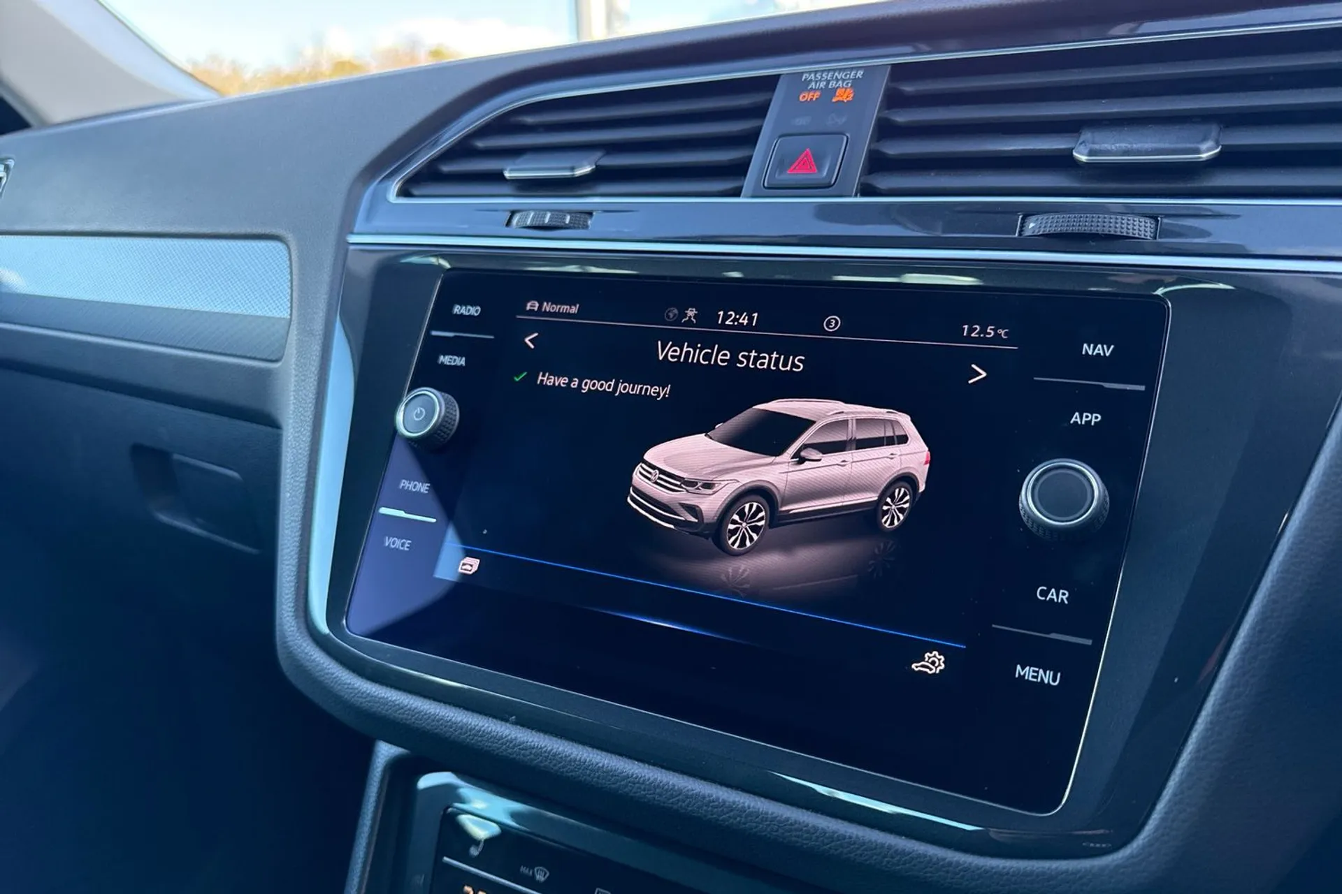 VOLKSWAGEN TIGUAN thumbnail image number 22