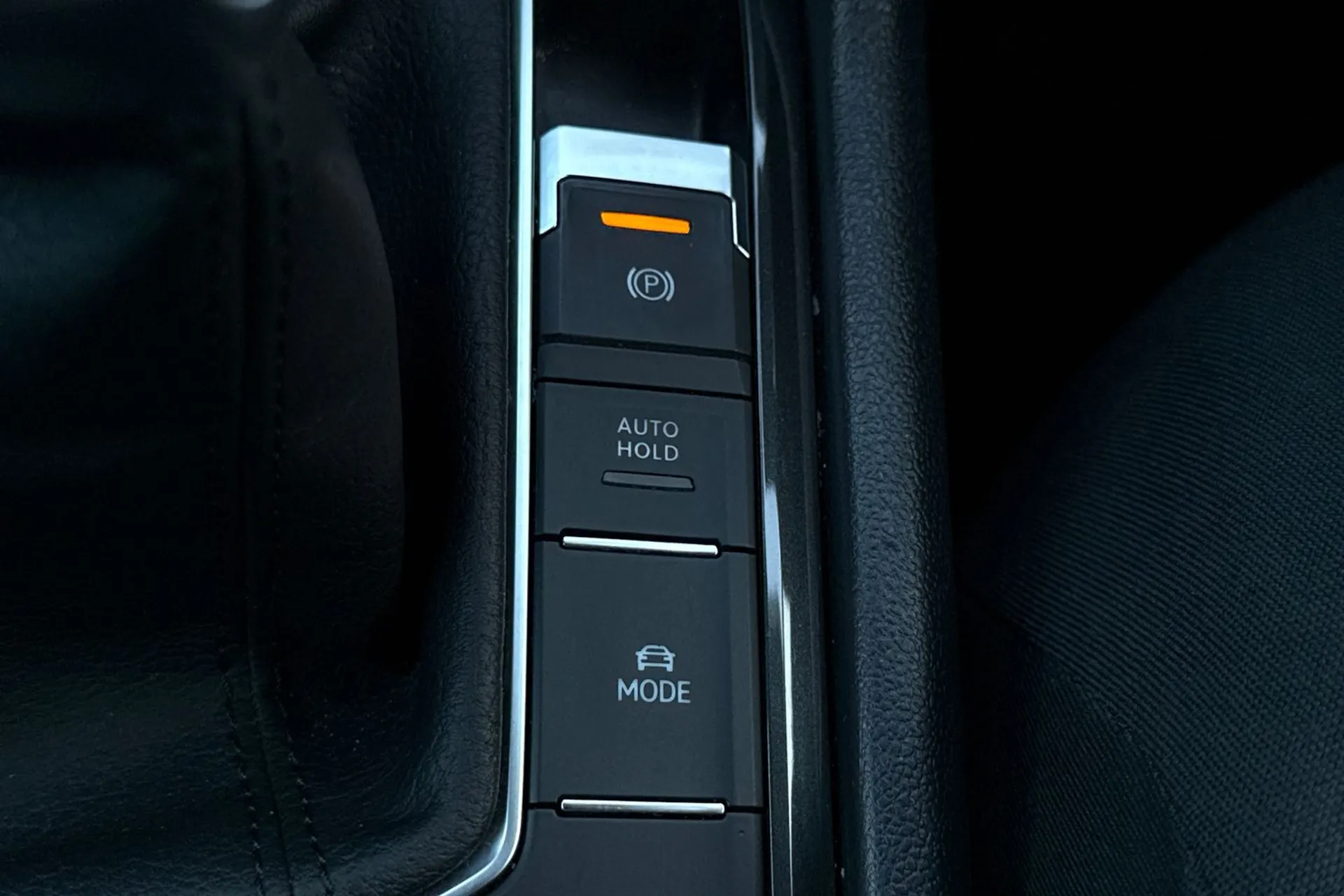 VOLKSWAGEN TIGUAN thumbnail image number 43