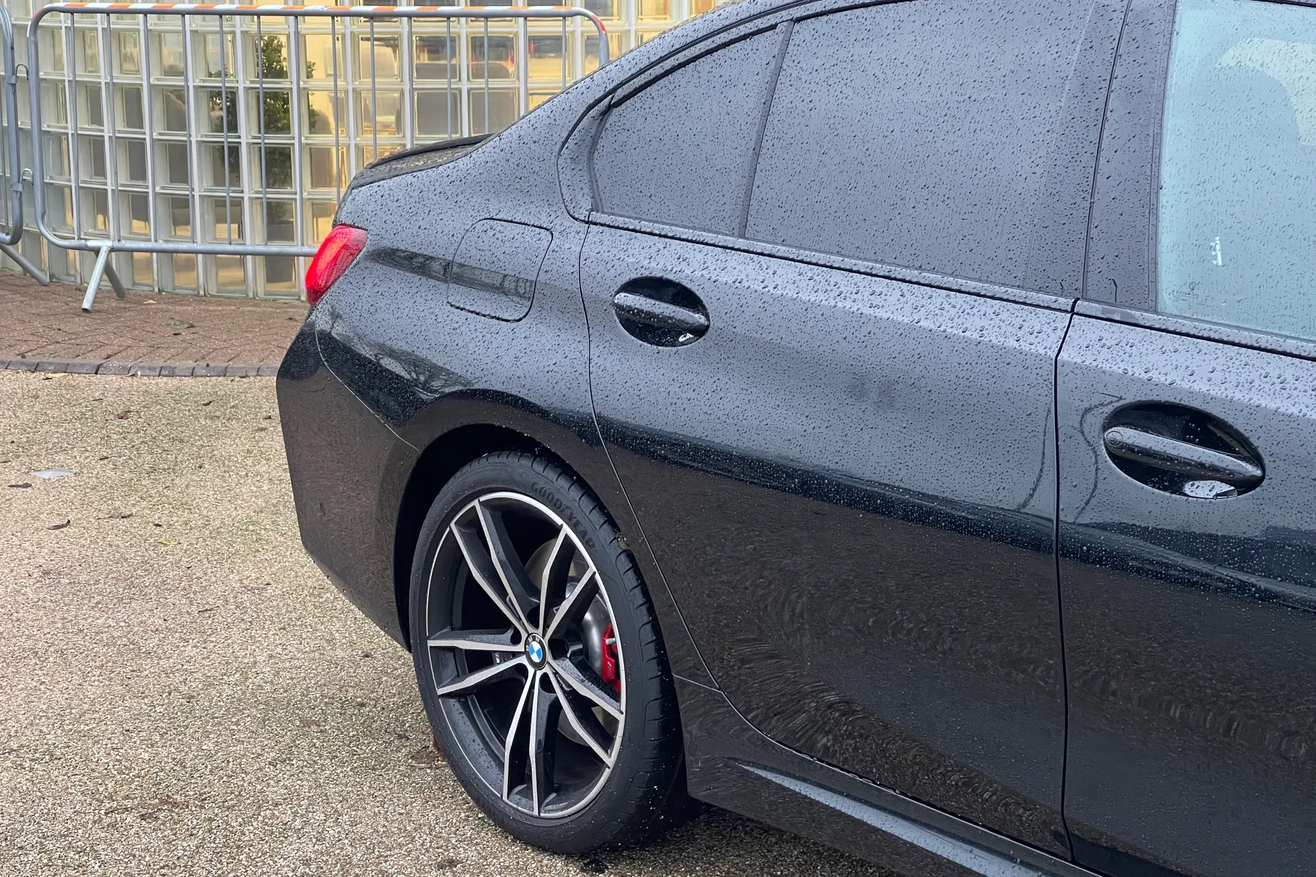 BMW 3 SERIES thumbnail image number 19