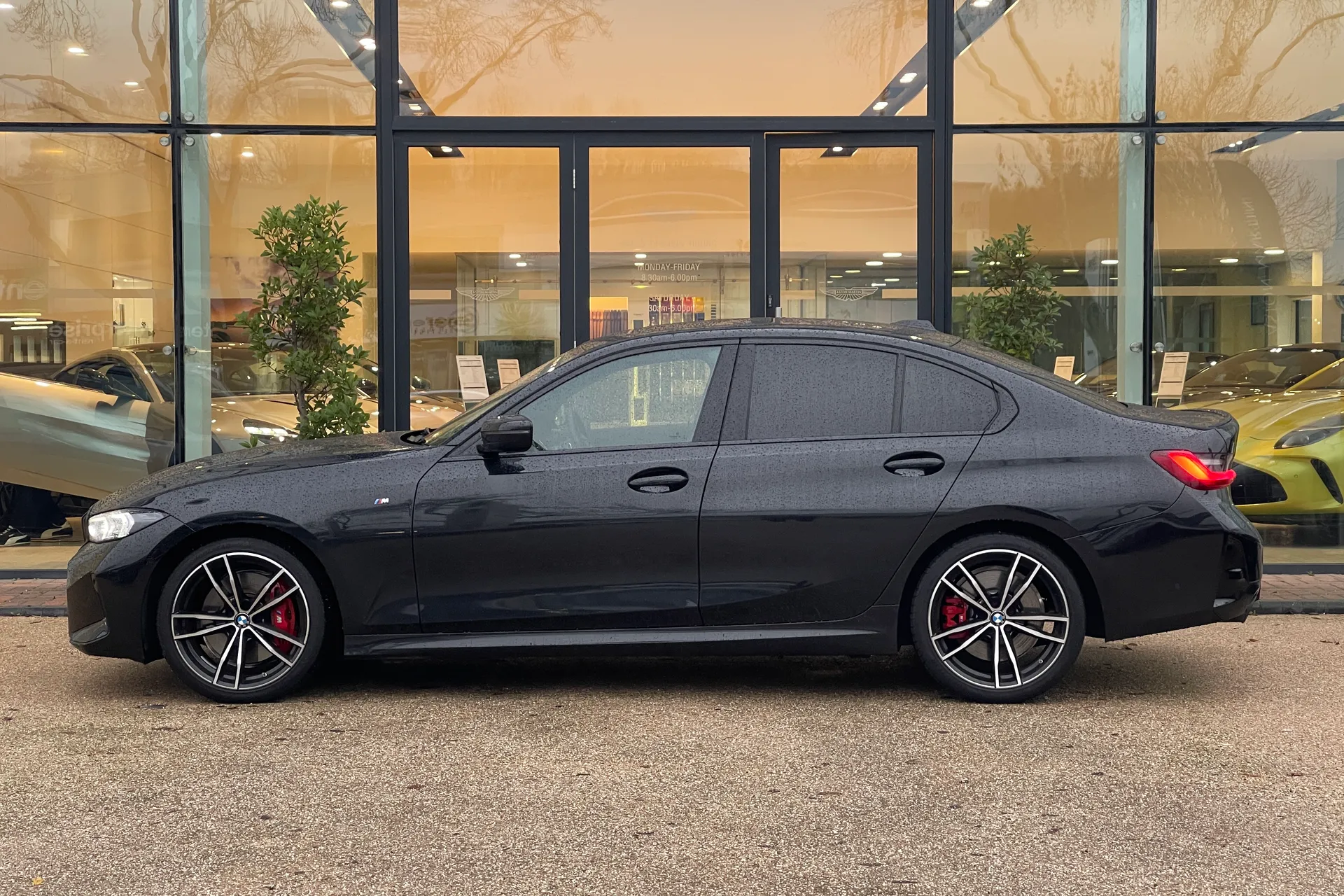 BMW 3 SERIES thumbnail image number 11