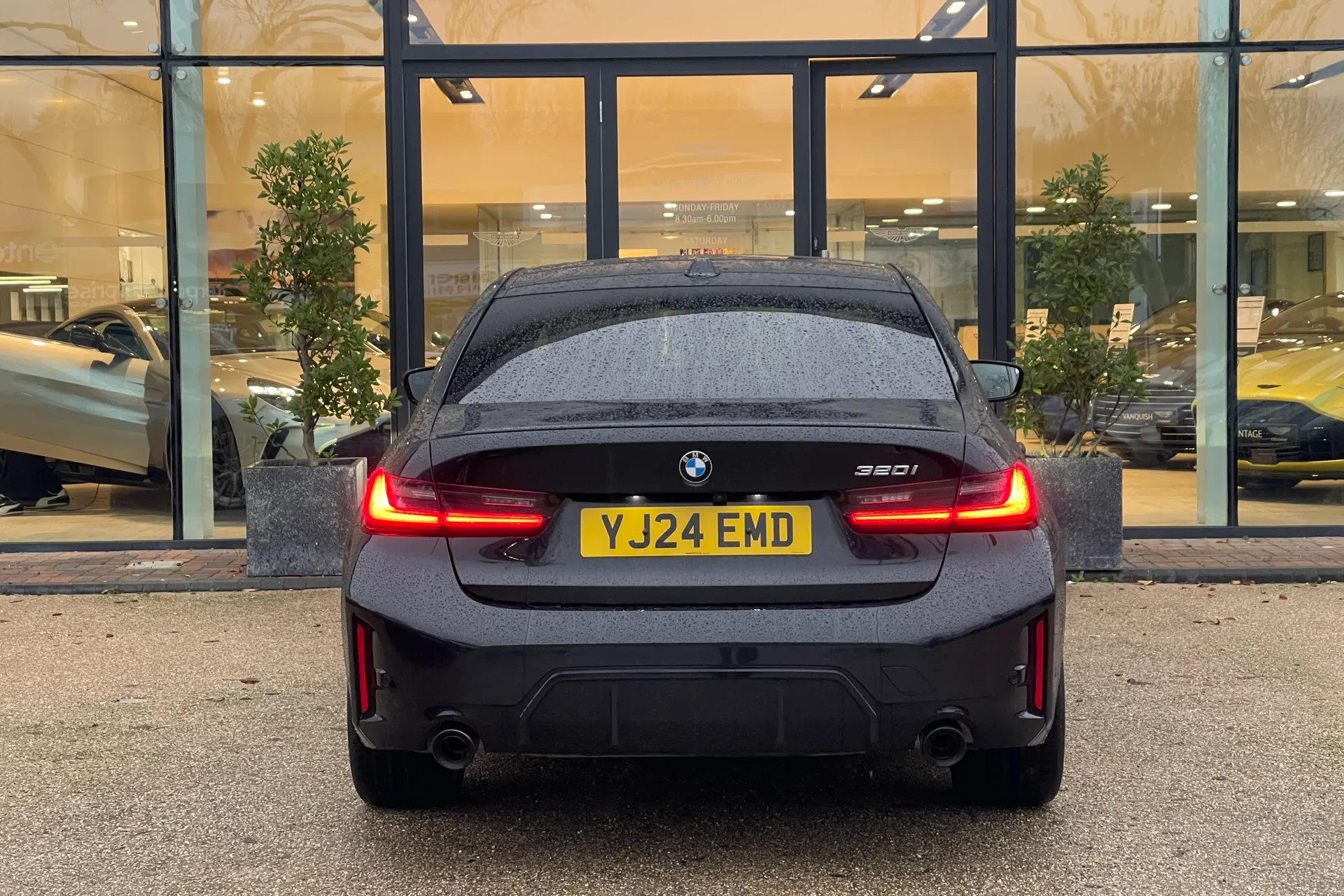 BMW 3 SERIES thumbnail image number 14