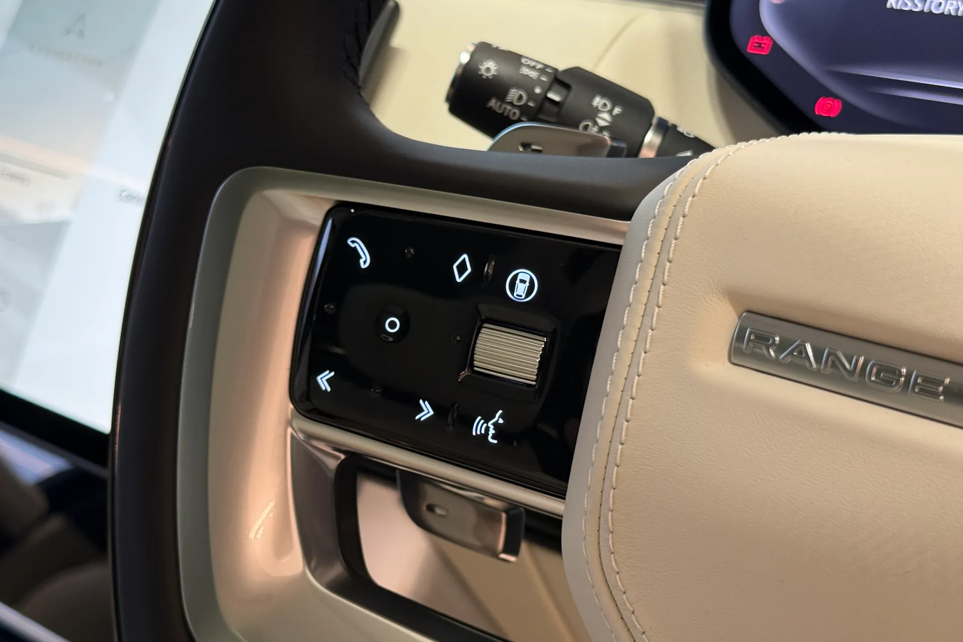 LAND ROVER RANGE ROVER thumbnail image number 47