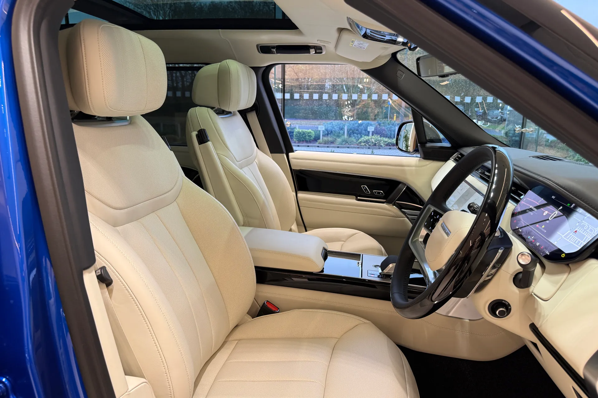 LAND ROVER RANGE ROVER thumbnail image number 38