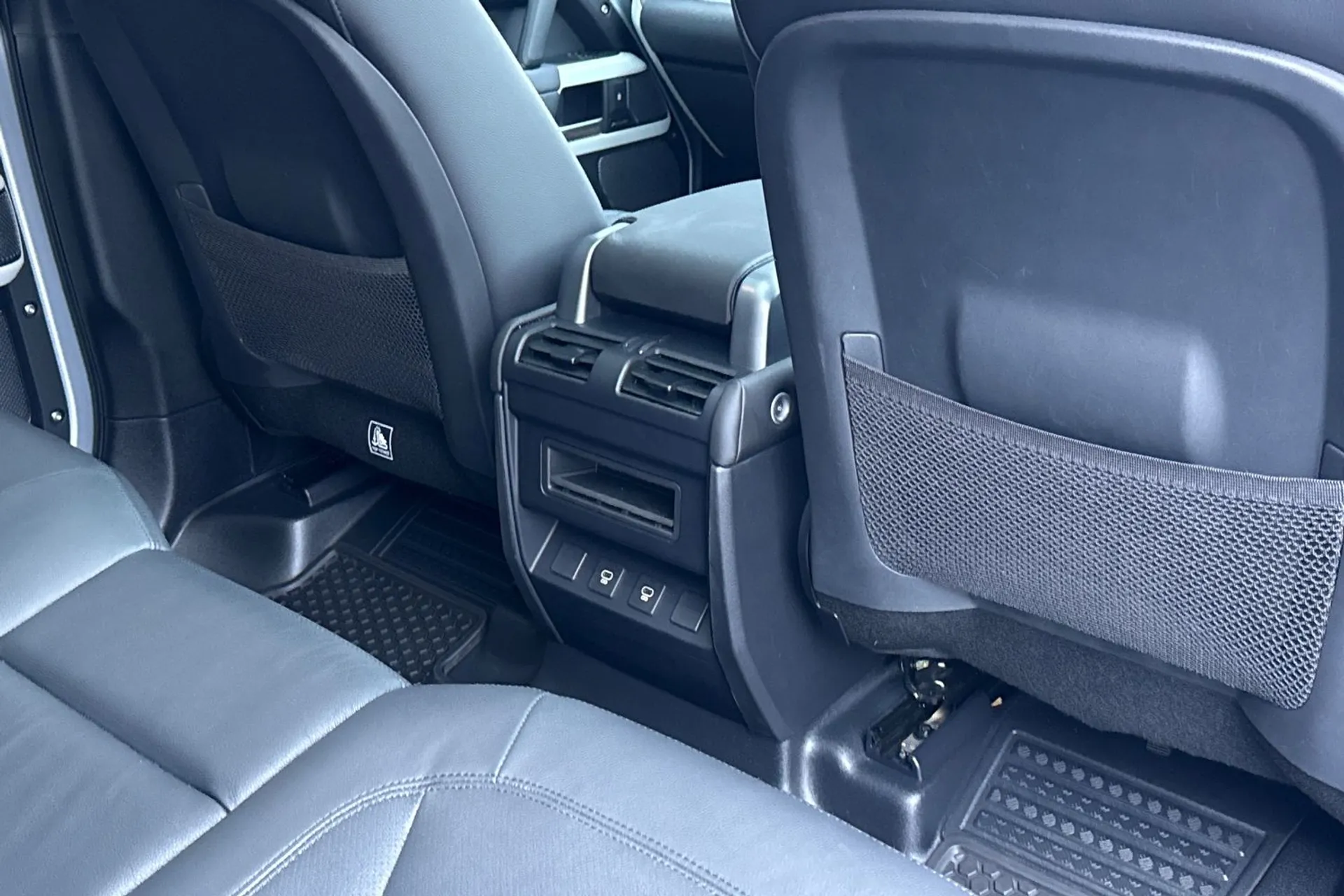 LAND ROVER DEFENDER thumbnail image number 43