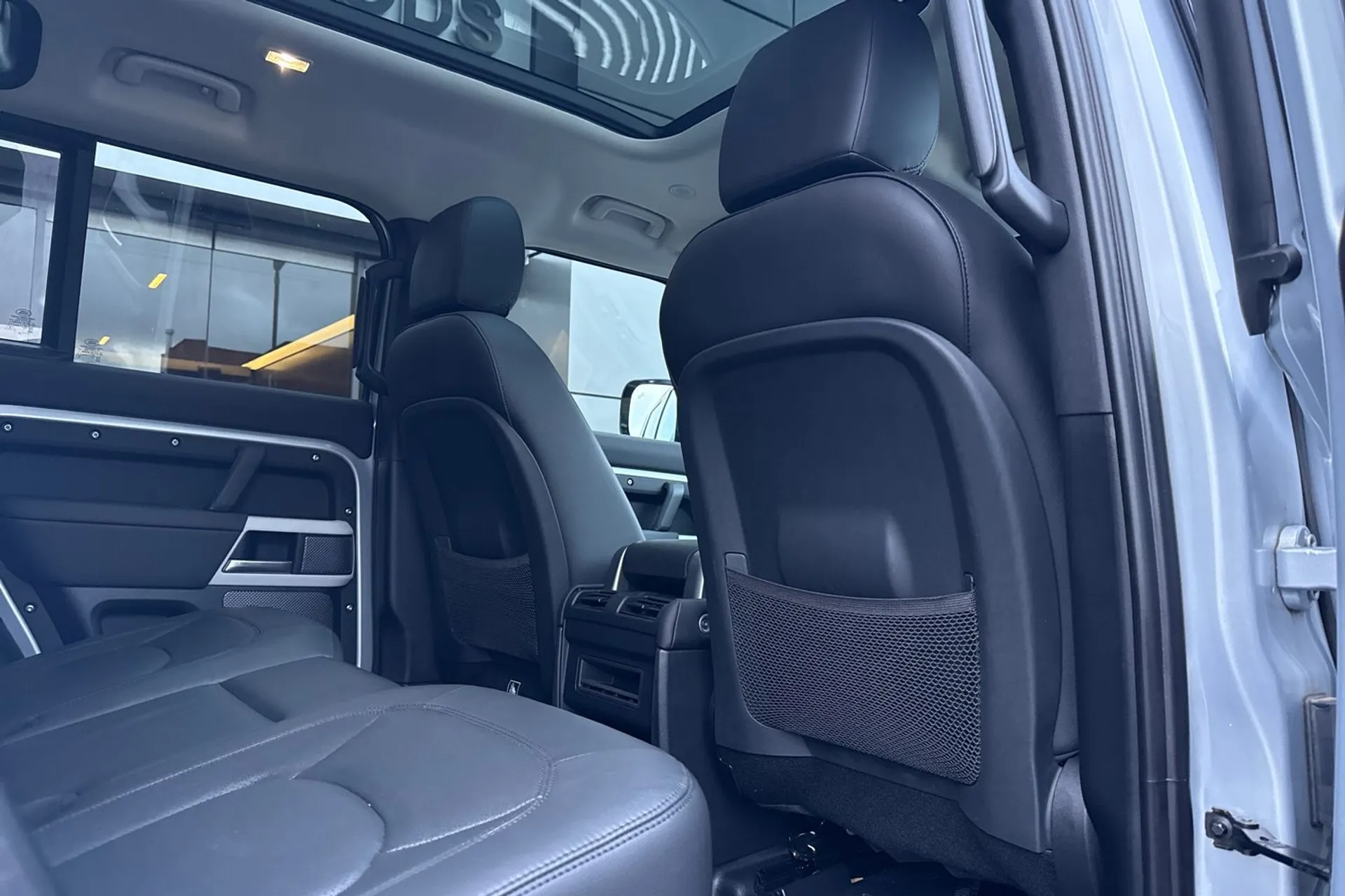 LAND ROVER DEFENDER thumbnail image number 40