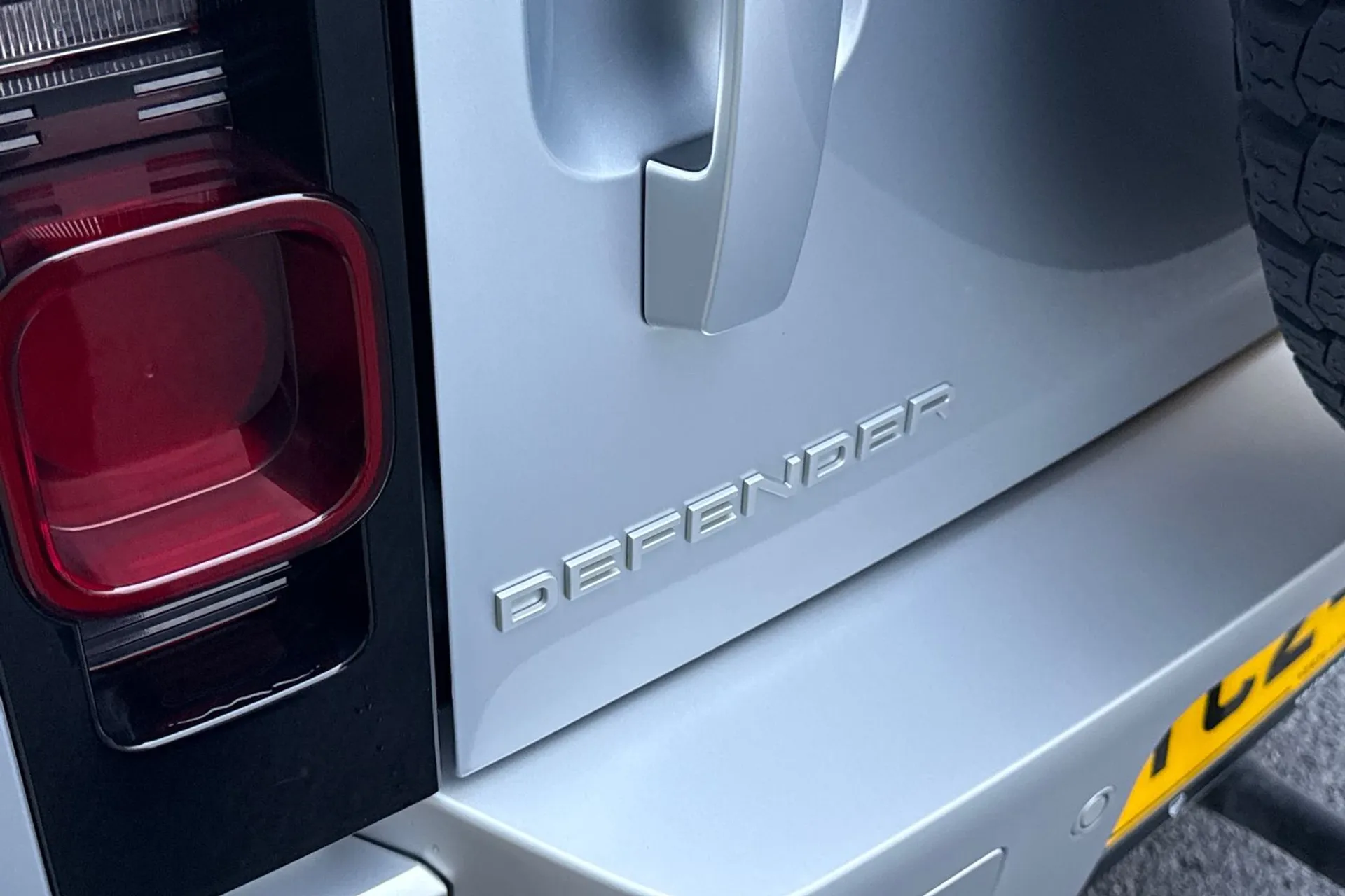 LAND ROVER DEFENDER thumbnail image number 47