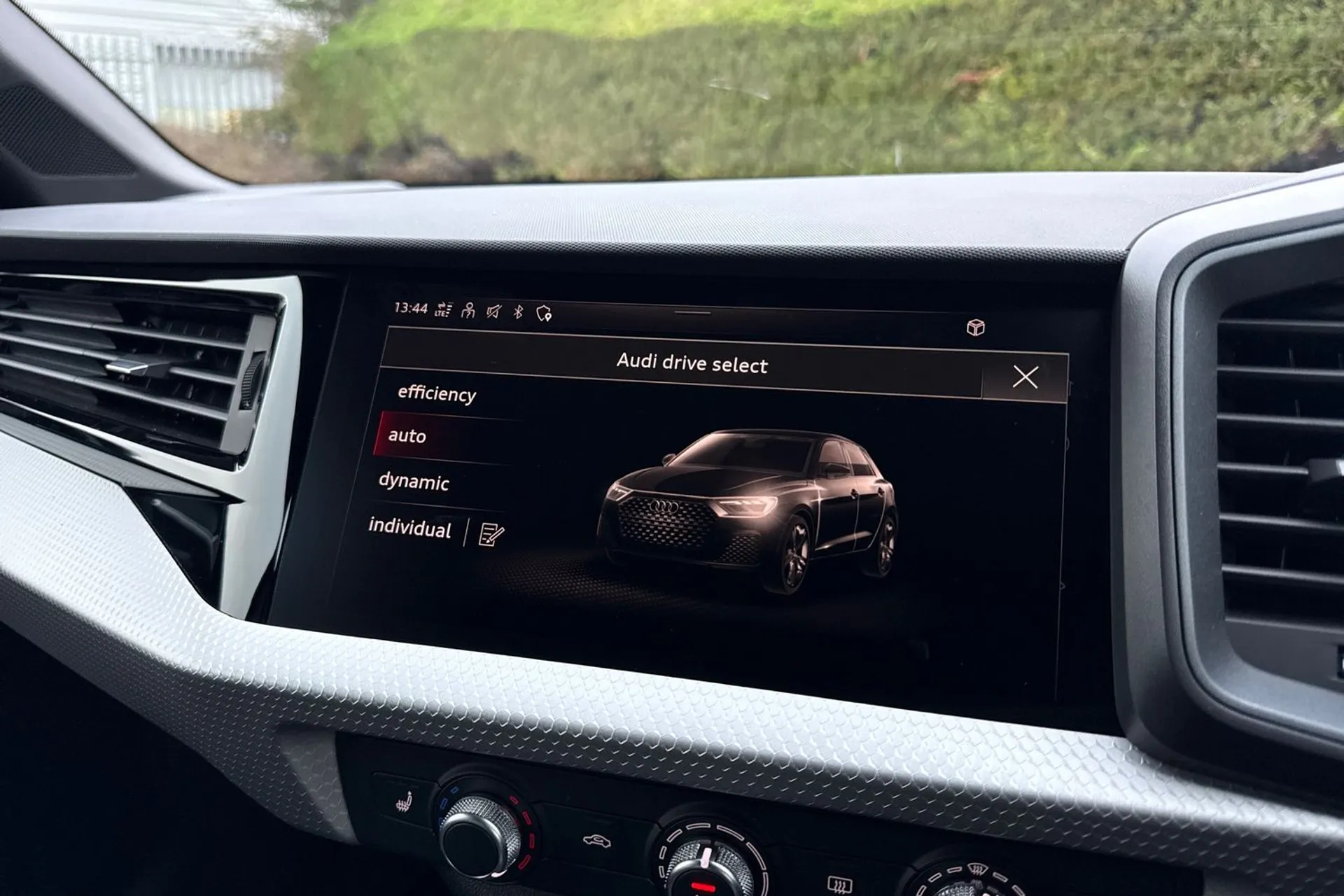 Audi A1 thumbnail image number 30