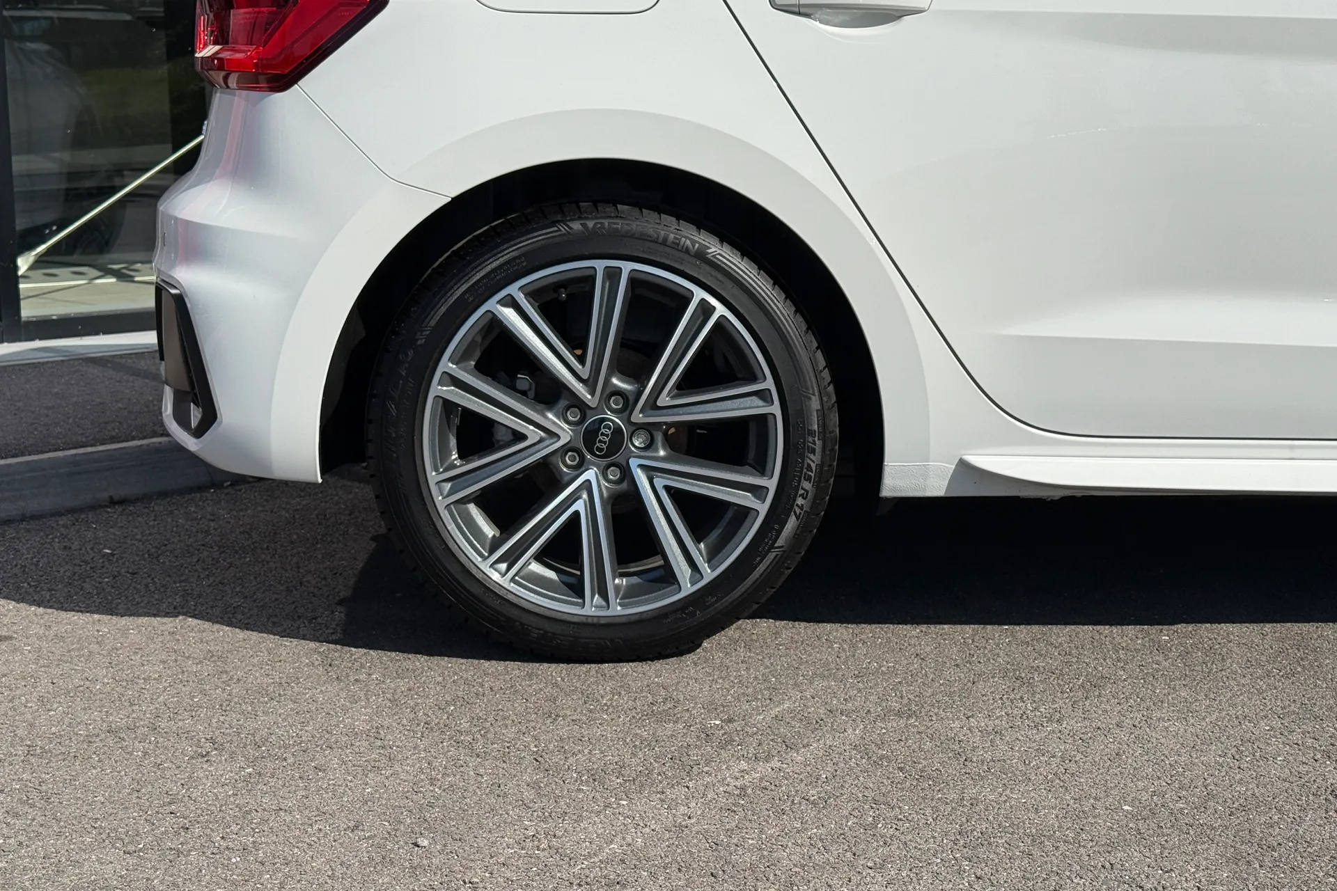Audi A1 thumbnail image number 20