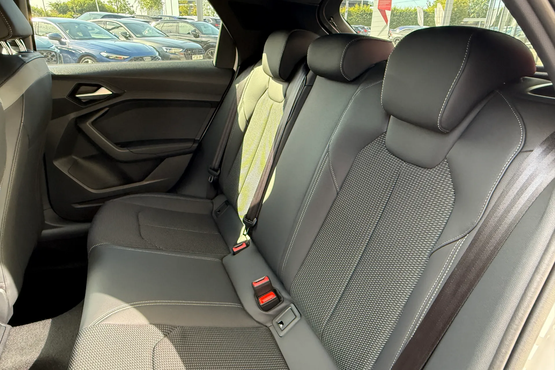 Audi A1 thumbnail image number 42