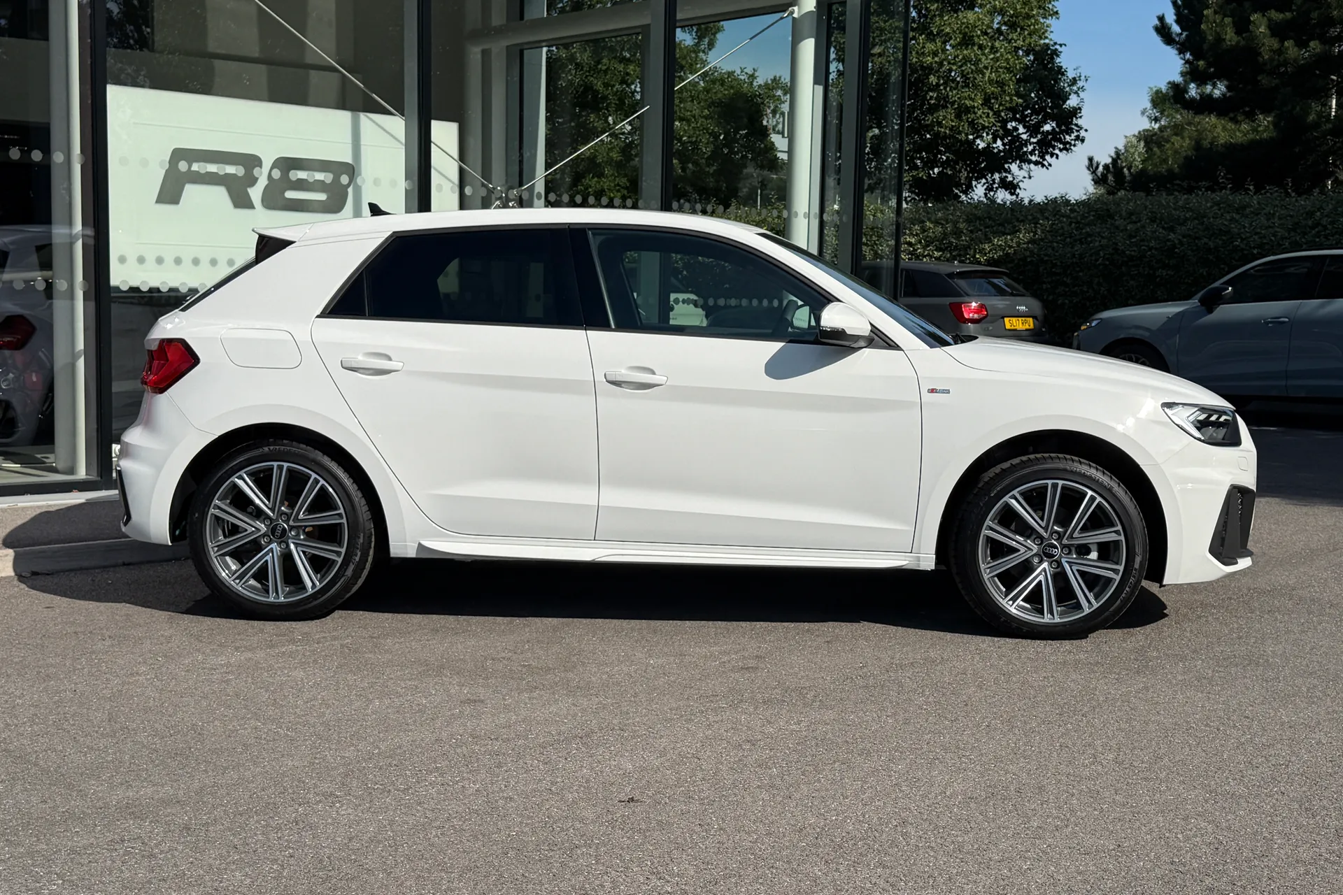 Audi A1 thumbnail image number 2