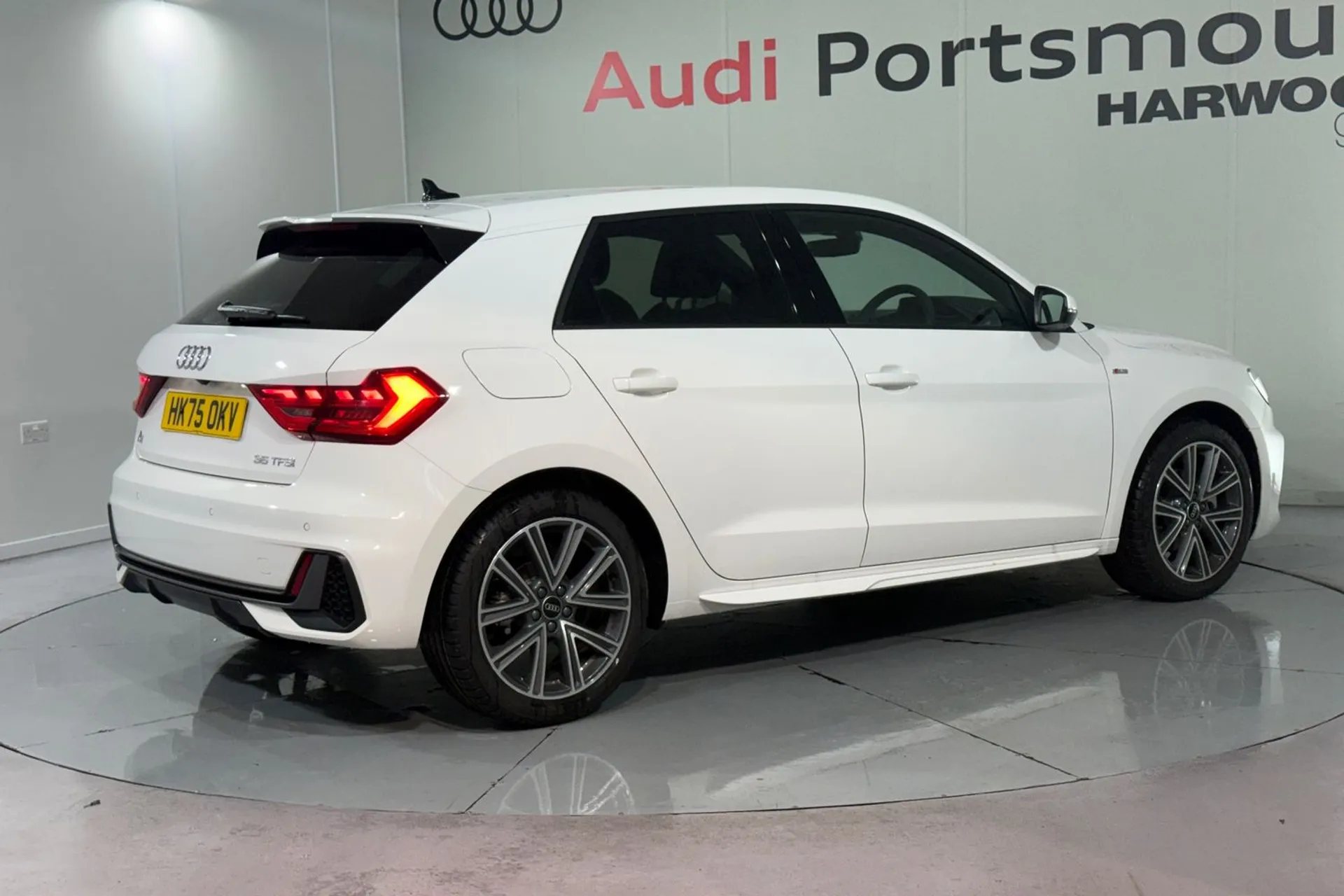 Audi A1 thumbnail image number 9