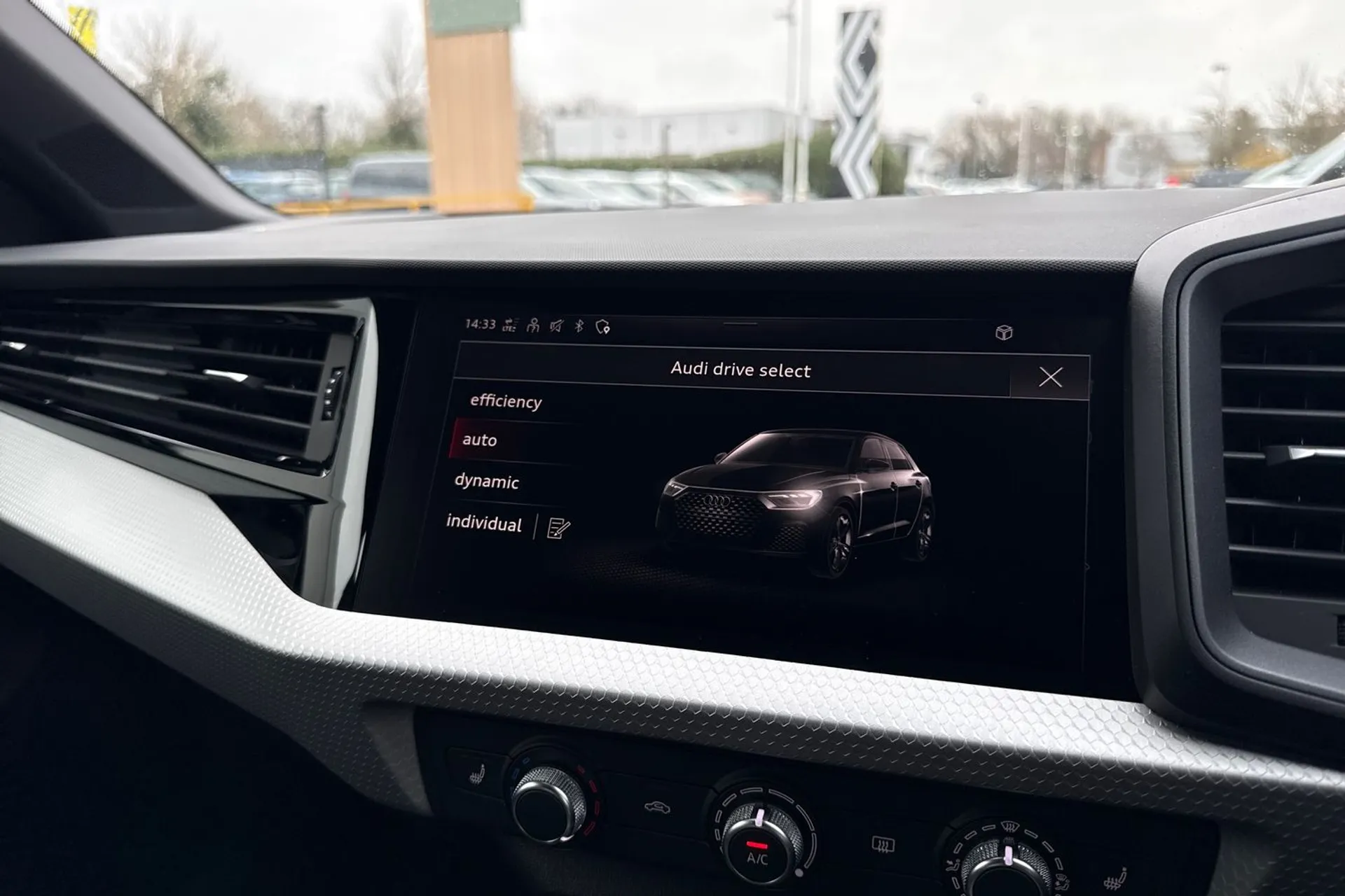 Audi A1 thumbnail image number 30