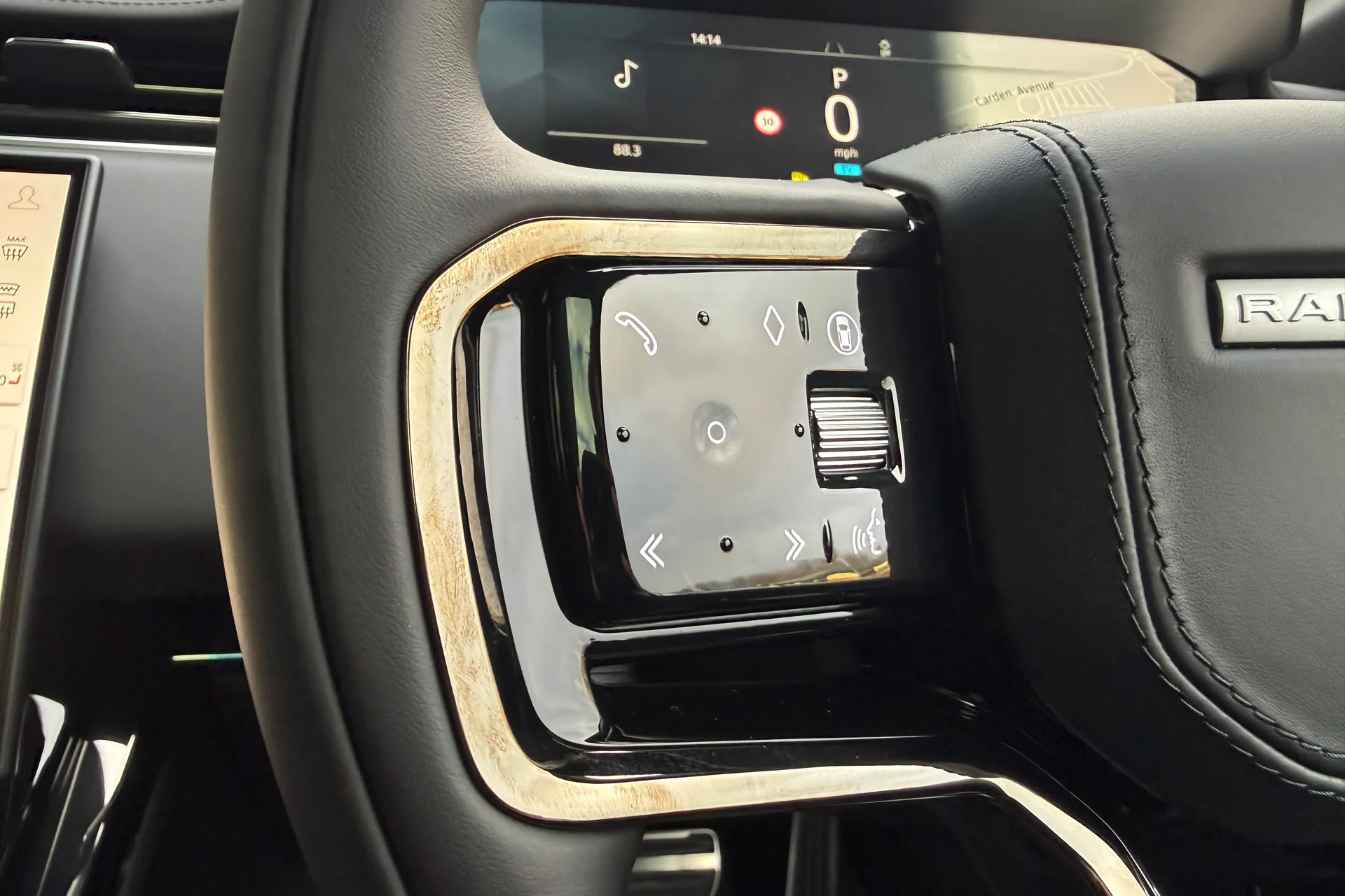 LAND ROVER RANGE ROVER SPORT thumbnail image number 24