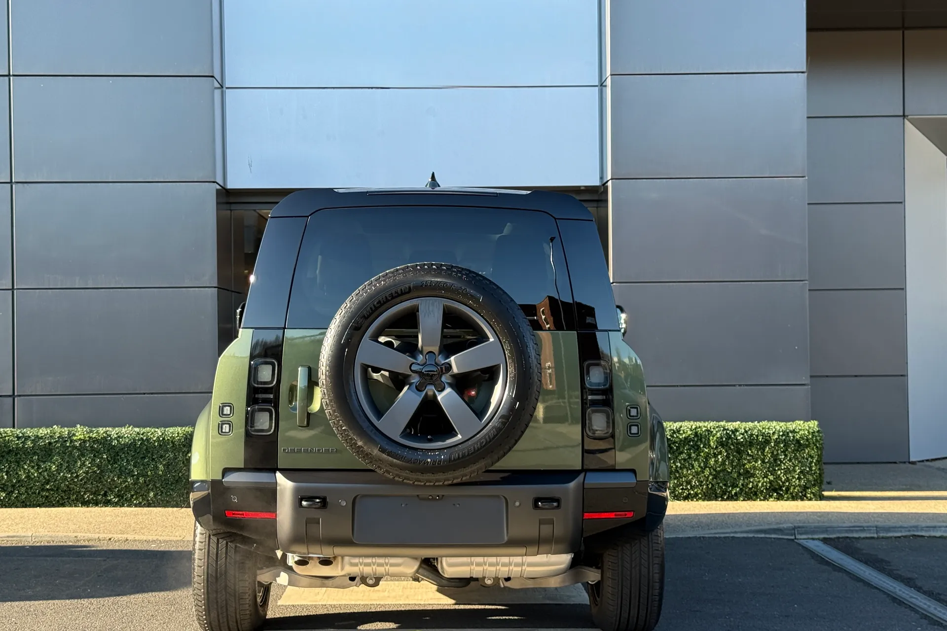 LAND ROVER Defender 90 thumbnail image number 14