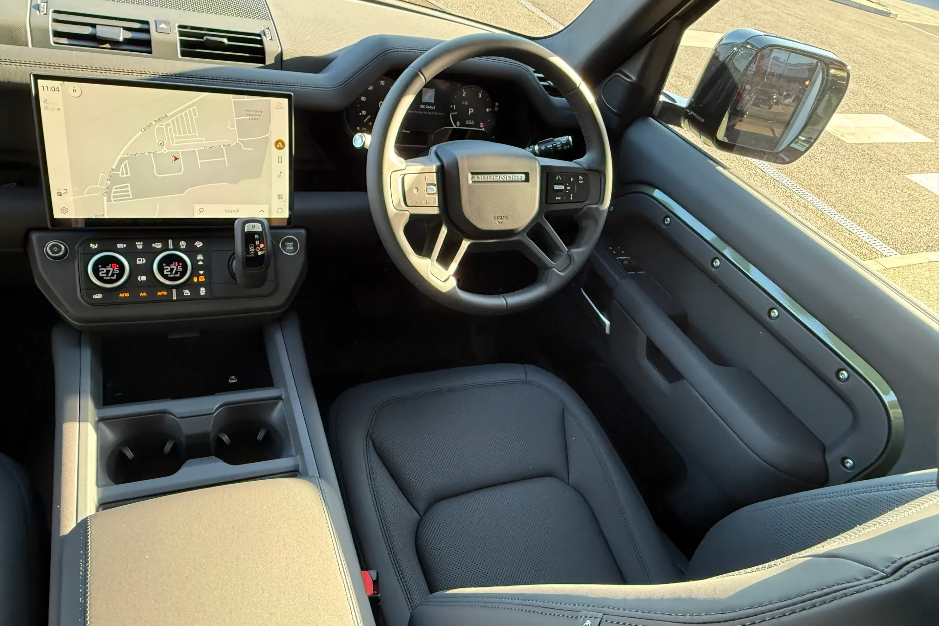 LAND ROVER Defender 90 thumbnail image number 46