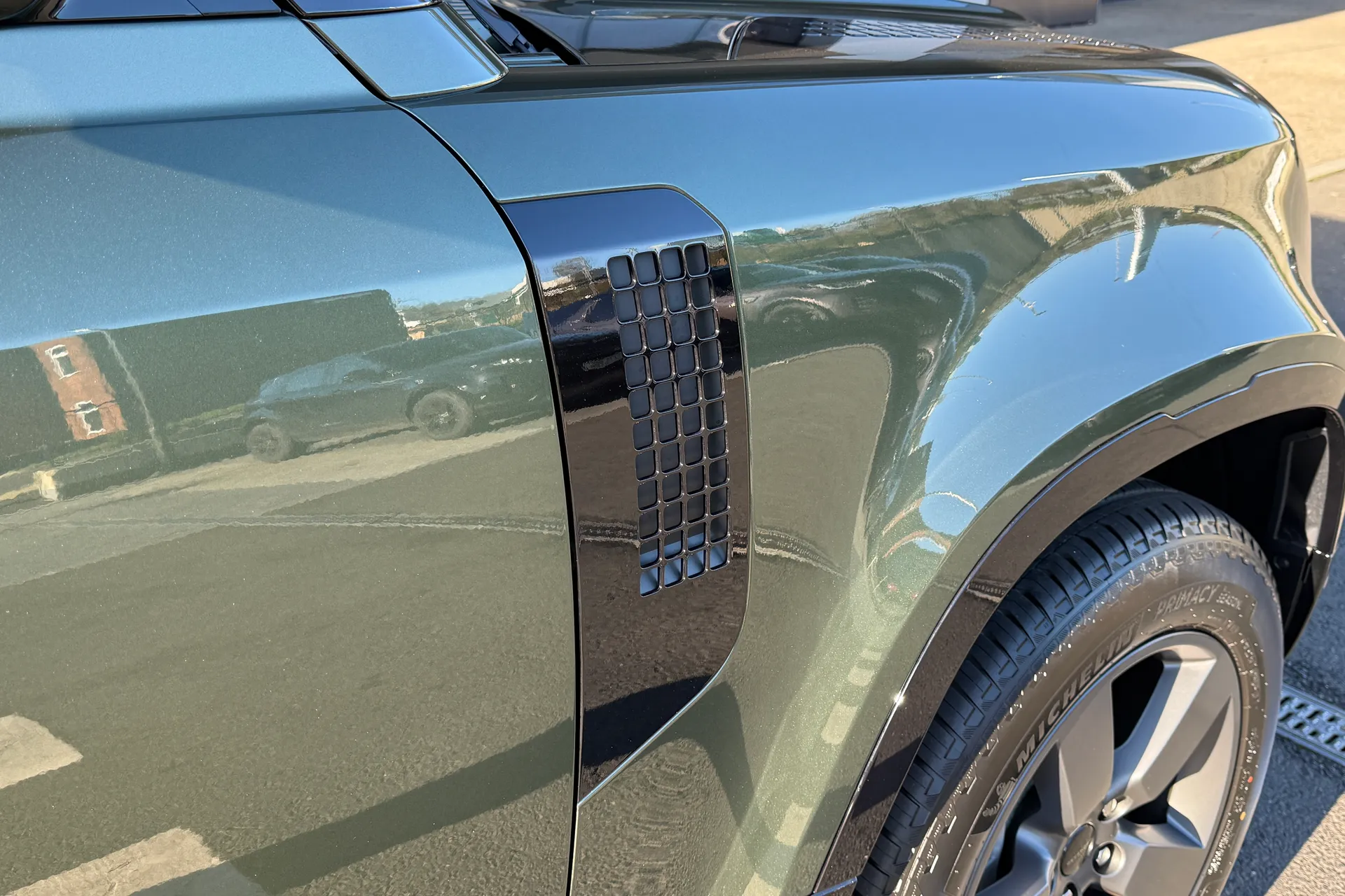 LAND ROVER Defender 90 thumbnail image number 28