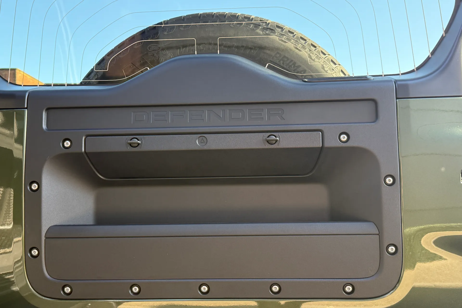 LAND ROVER Defender 90 thumbnail image number 41