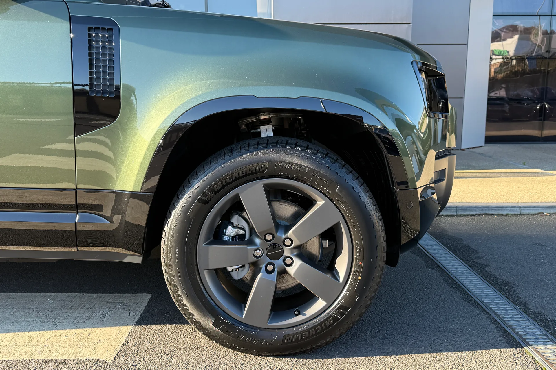 LAND ROVER Defender 90 thumbnail image number 23