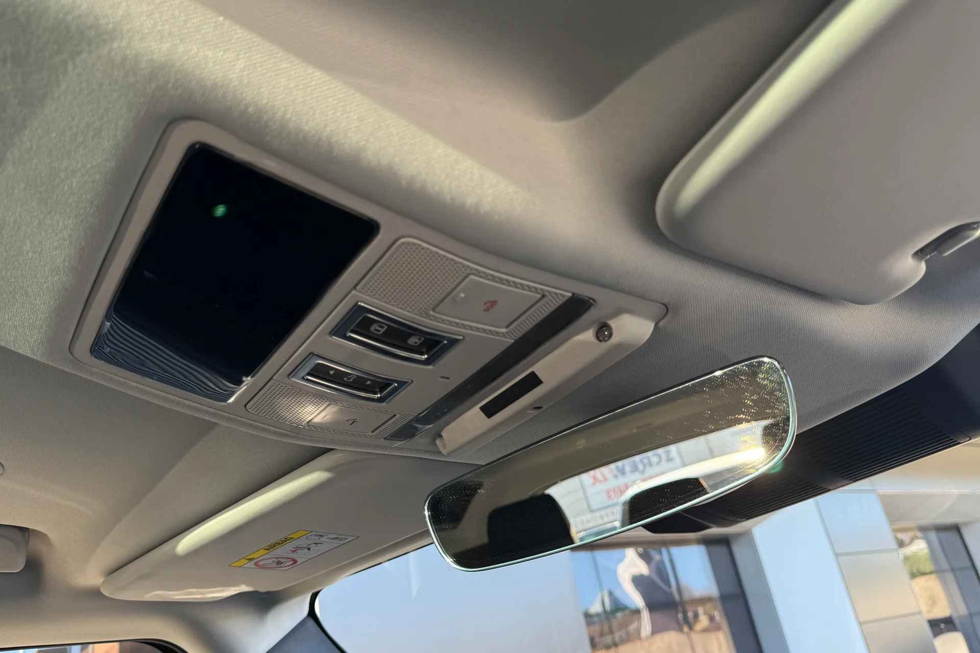 LAND ROVER Defender 90 thumbnail image number 57