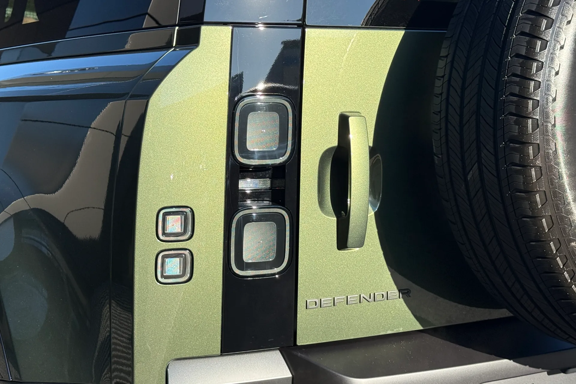 LAND ROVER Defender 90 thumbnail image number 38