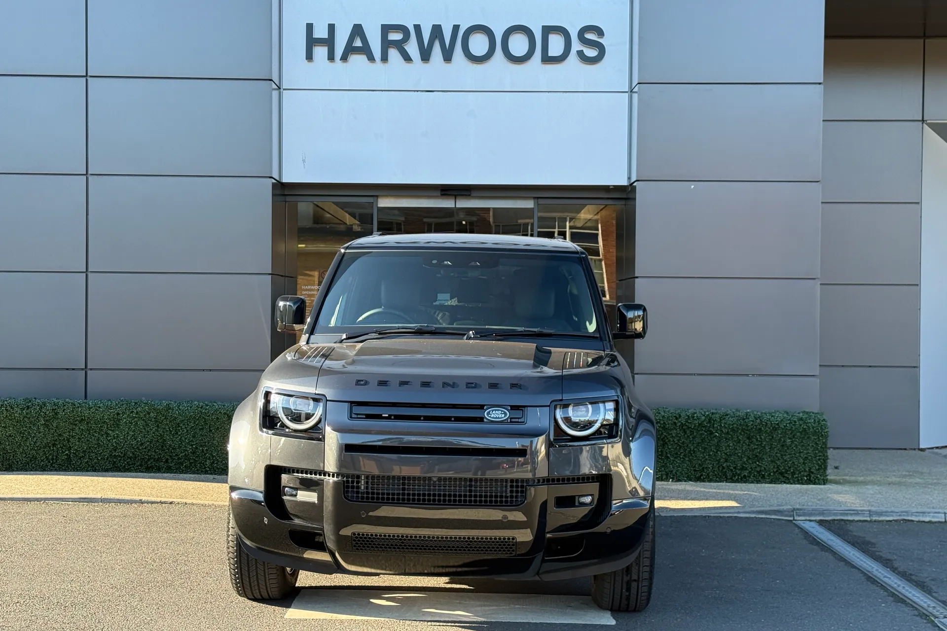 LAND ROVER Defender 90 thumbnail image number 6