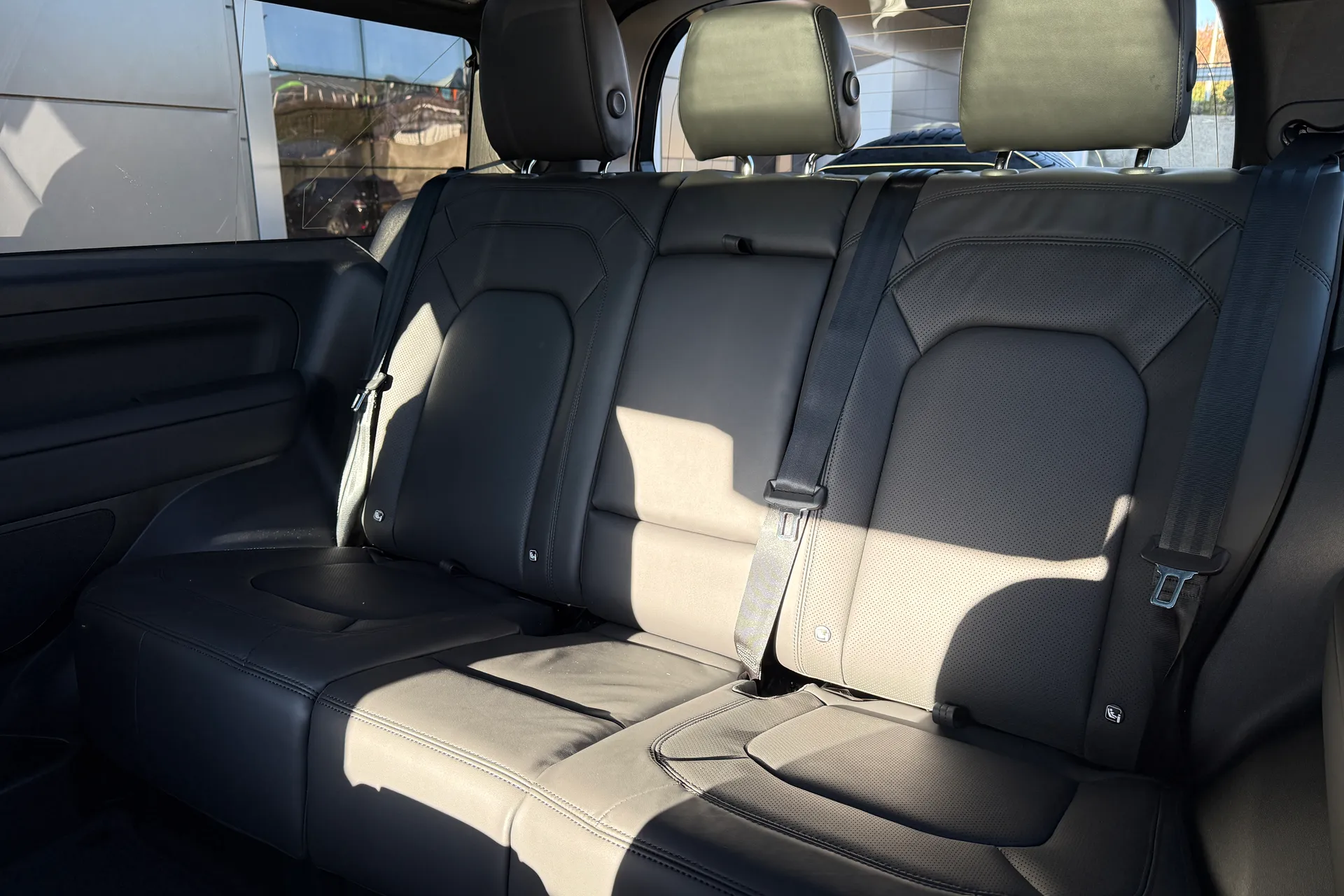 LAND ROVER Defender 90 thumbnail image number 61