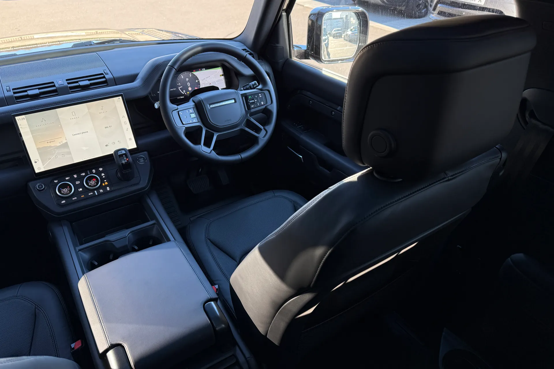 LAND ROVER Defender 90 thumbnail image number 55