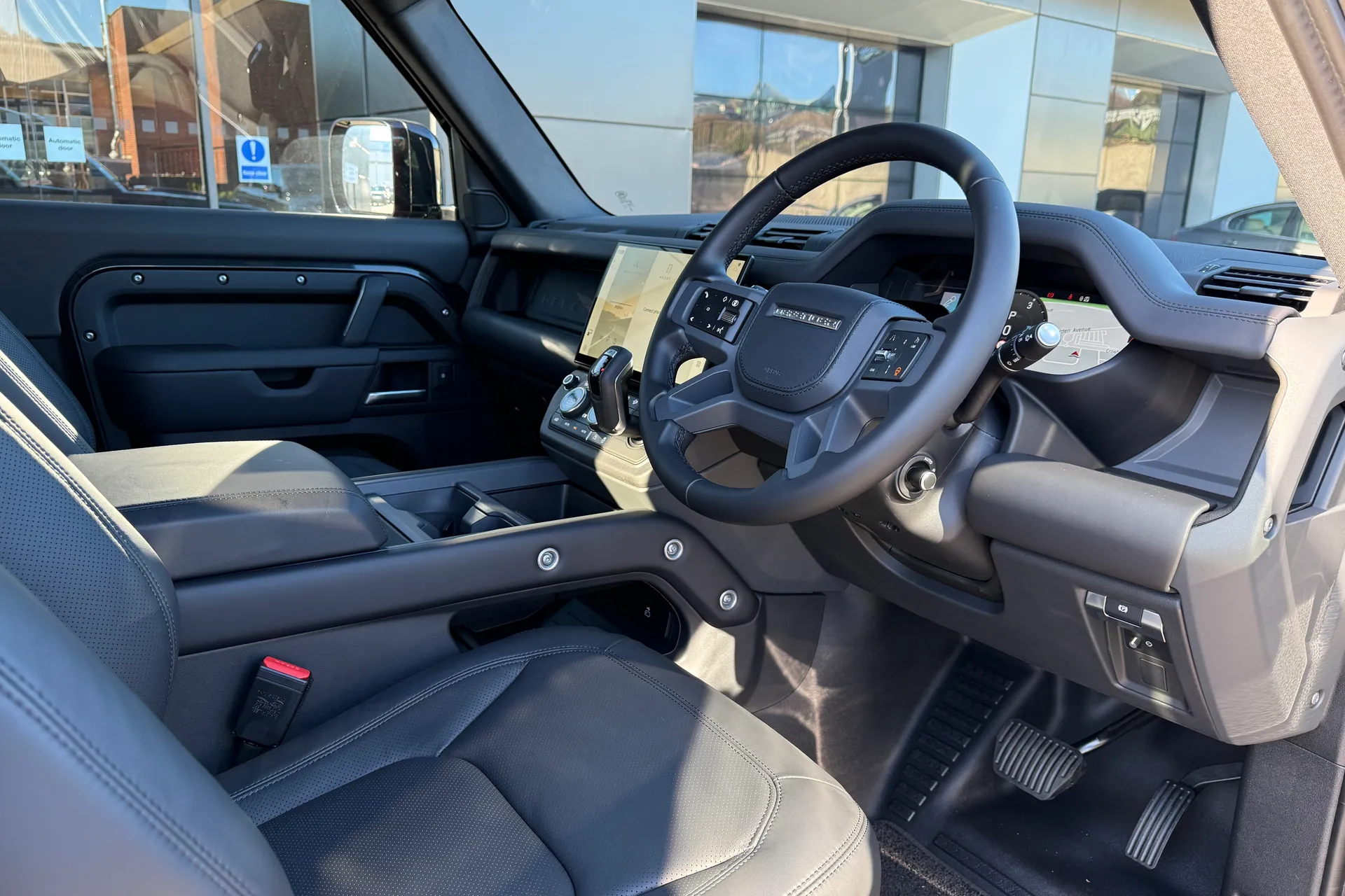 LAND ROVER Defender 90 thumbnail image number 20