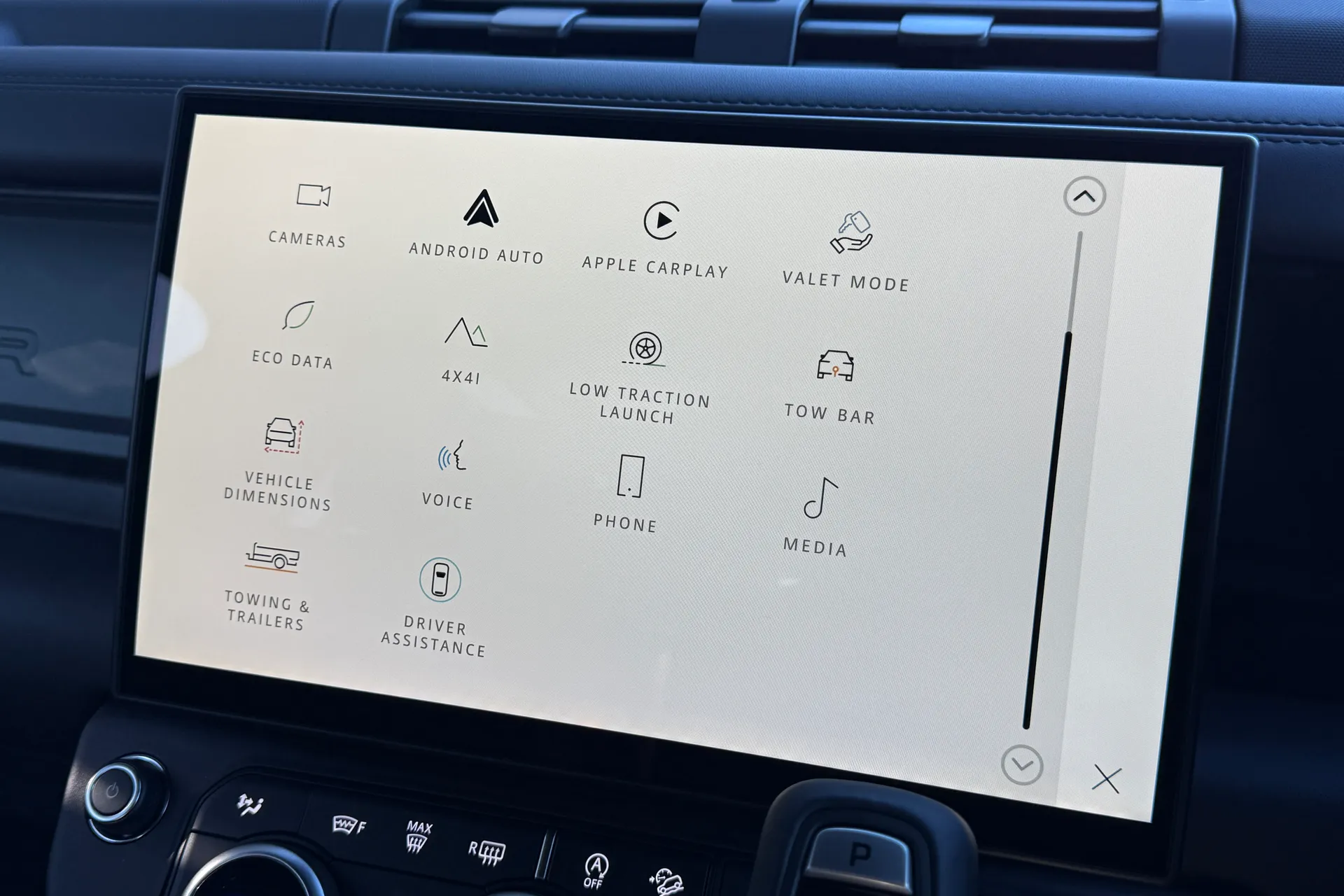 LAND ROVER Defender 90 thumbnail image number 41