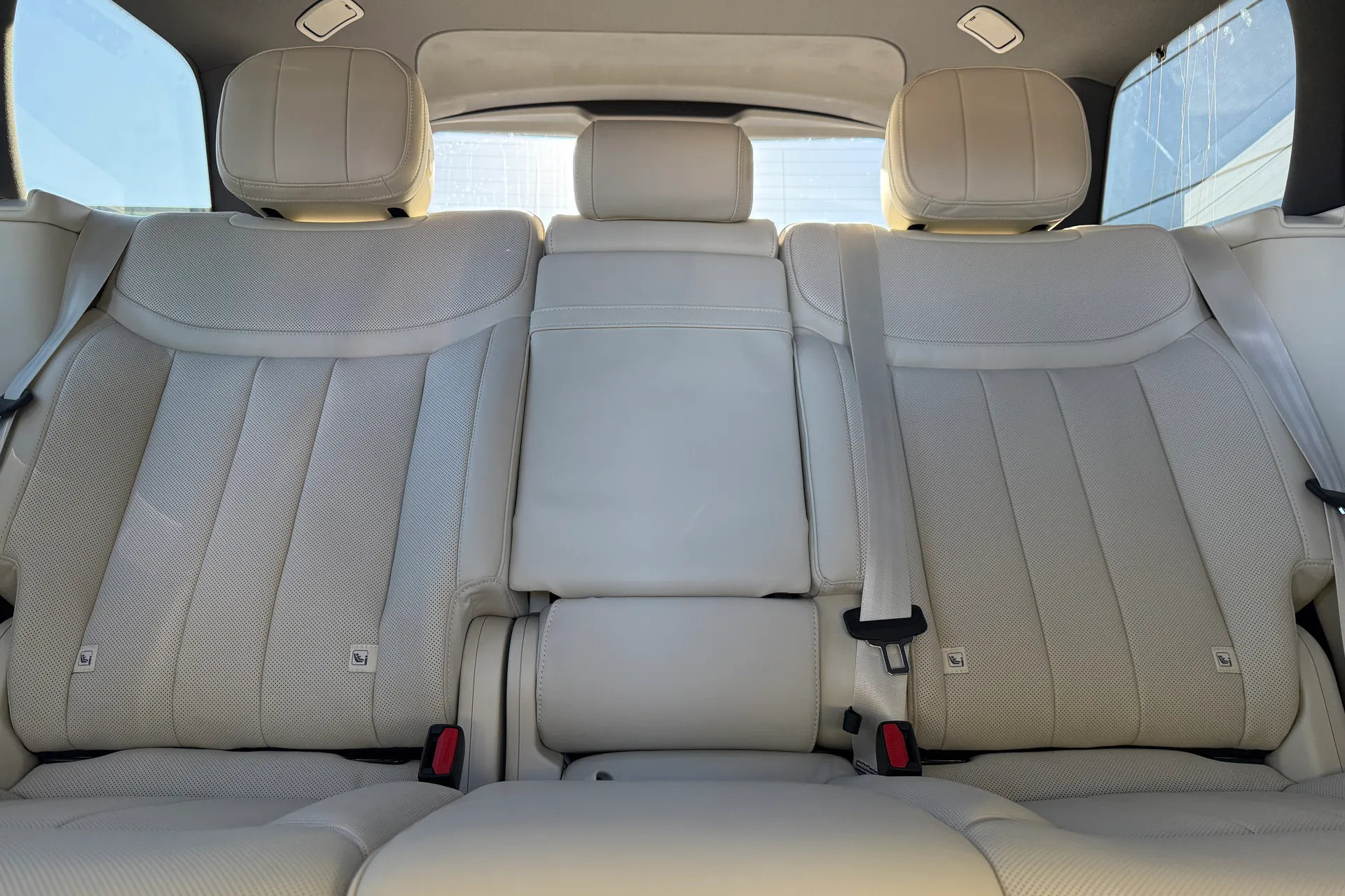 LAND ROVER RANGE ROVER thumbnail image number 45