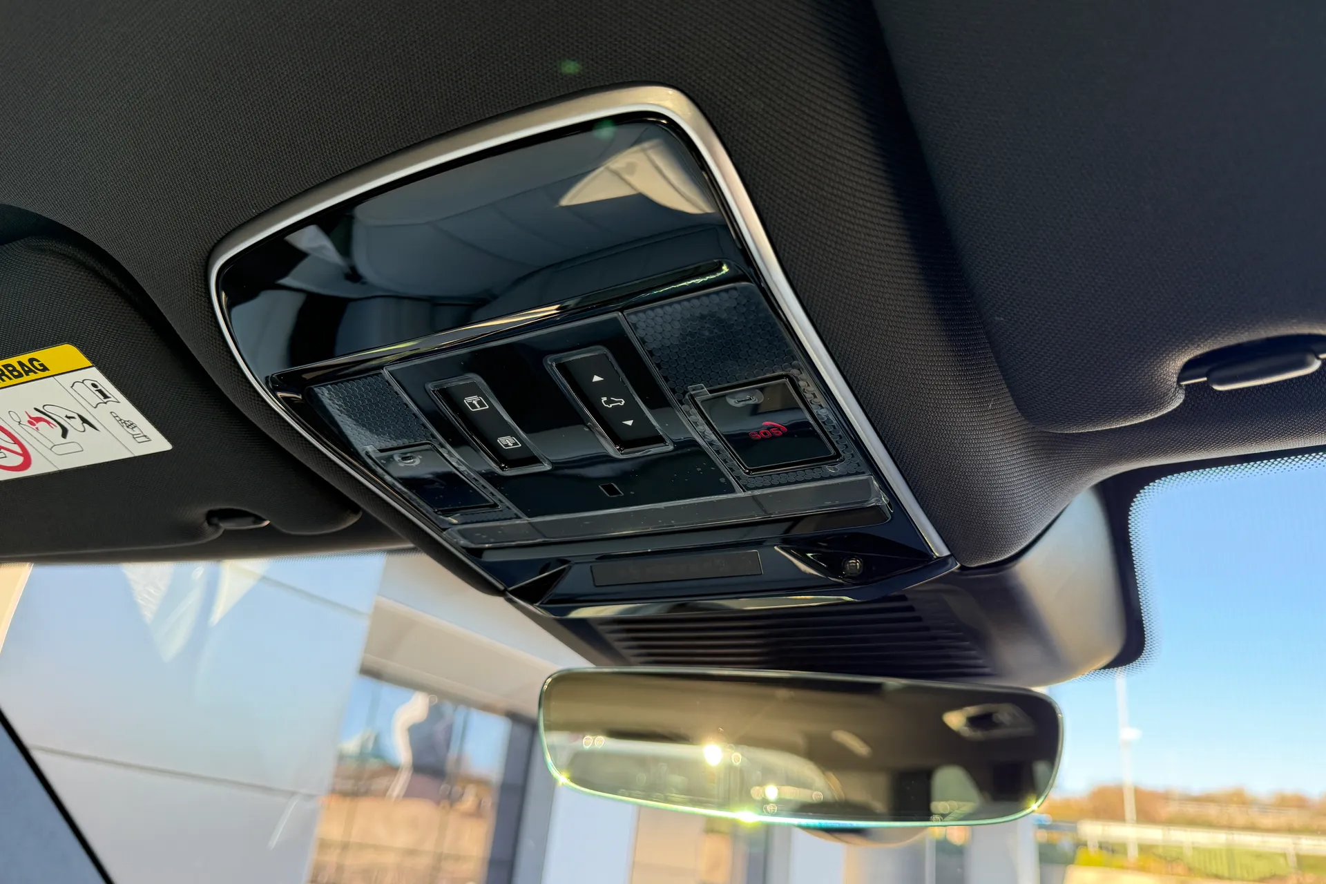 LAND ROVER RANGE ROVER thumbnail image number 35