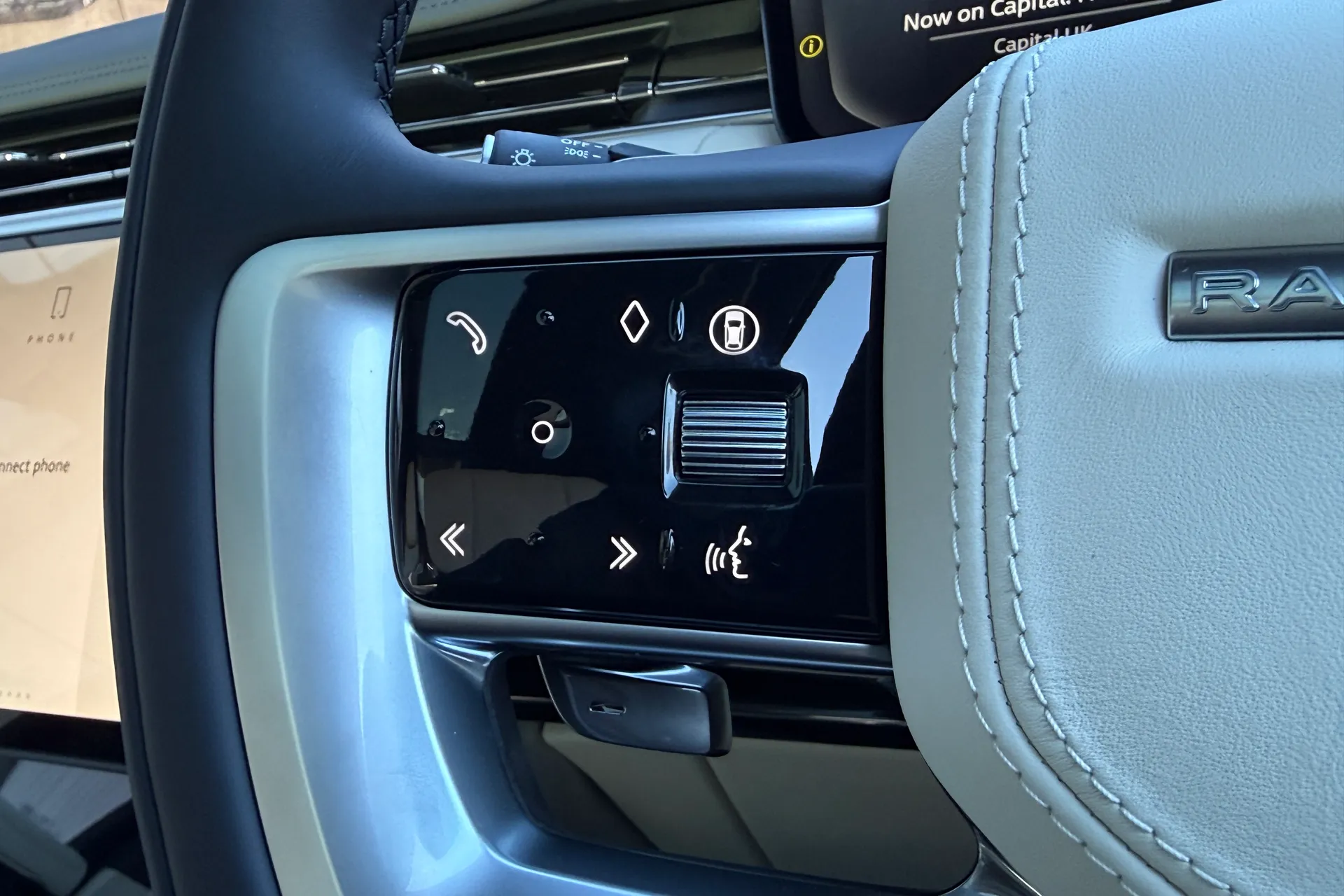 LAND ROVER RANGE ROVER thumbnail image number 50