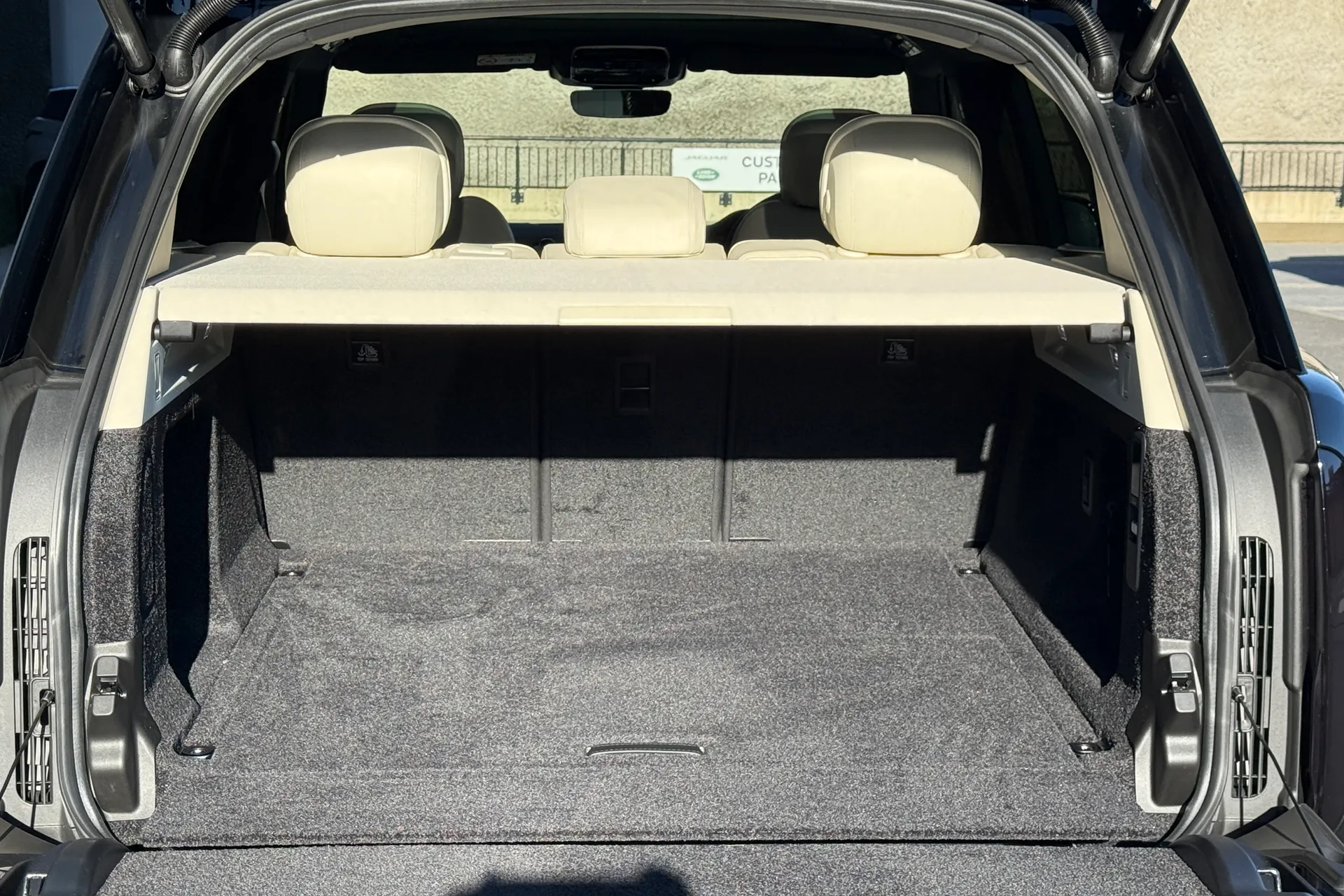 LAND ROVER RANGE ROVER thumbnail image number 54