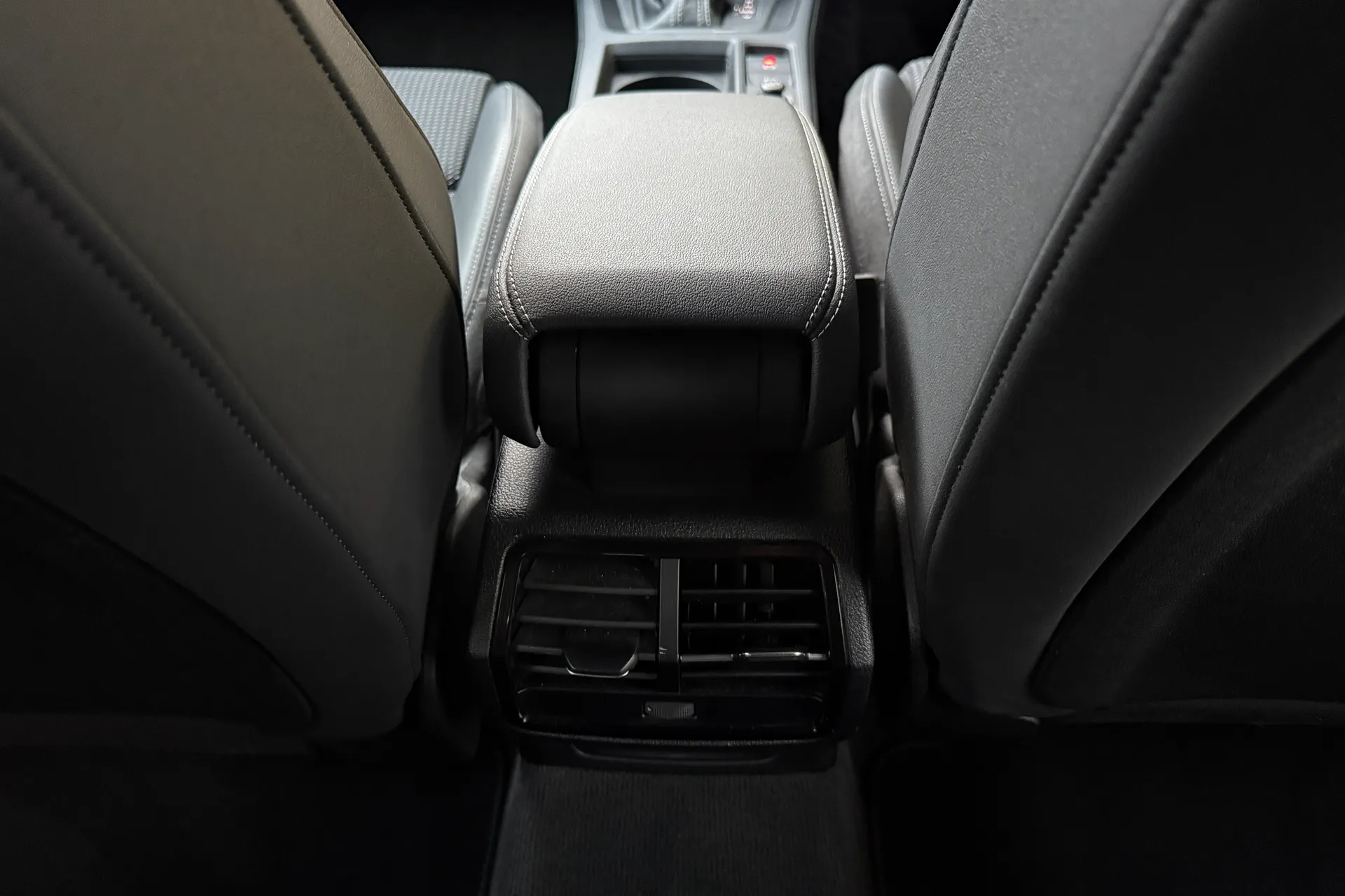 Audi Q3 thumbnail image number 44