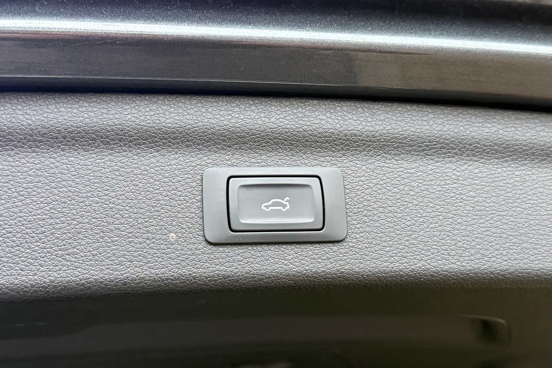 Audi Q3 thumbnail image number 55