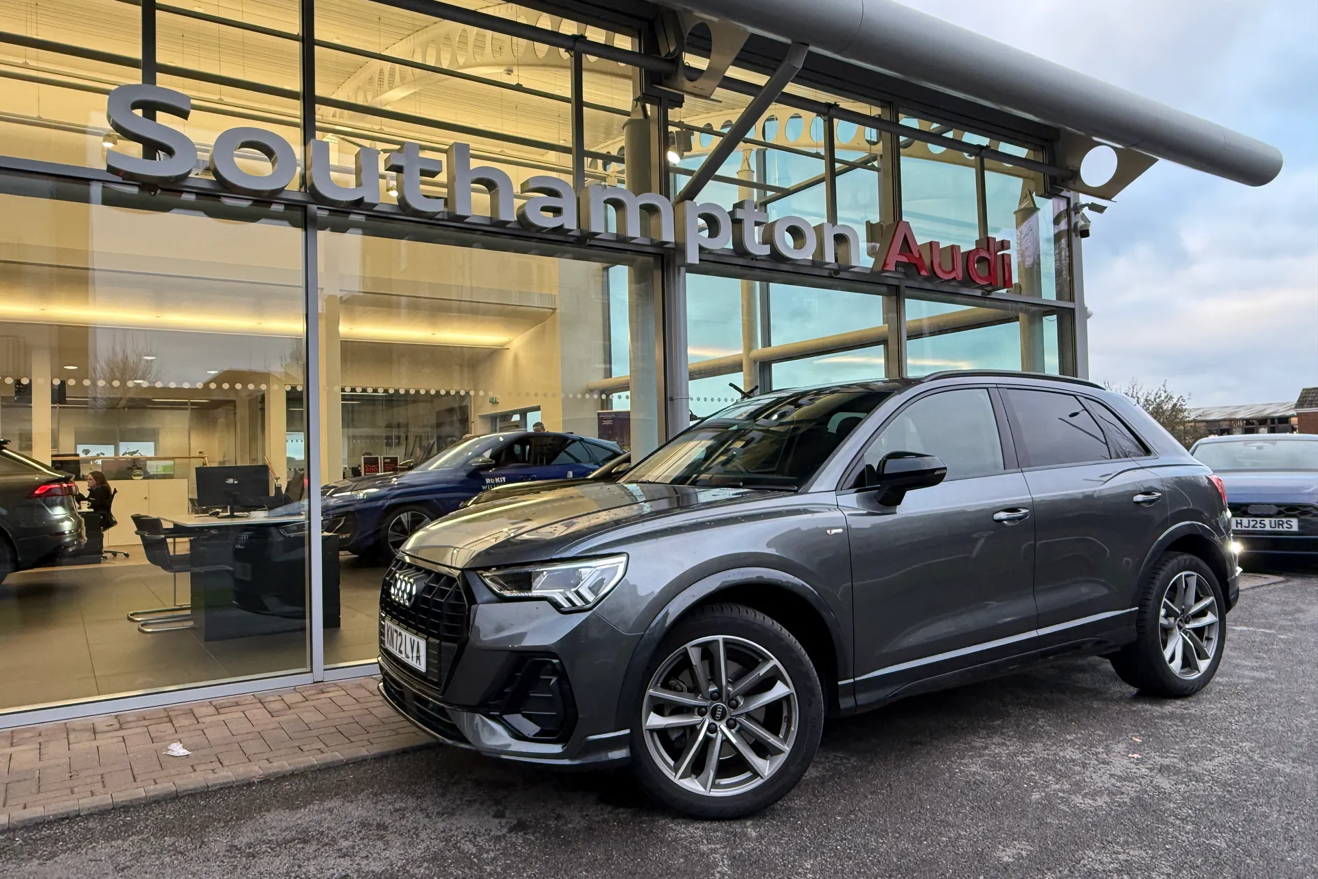 Audi Q3 thumbnail image number 62